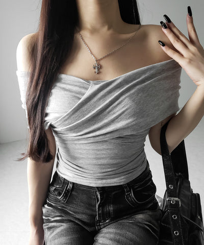 オフショルドレープクロスギャザリングTシャツ /off shoulder draped cross gatherimg T-shirt