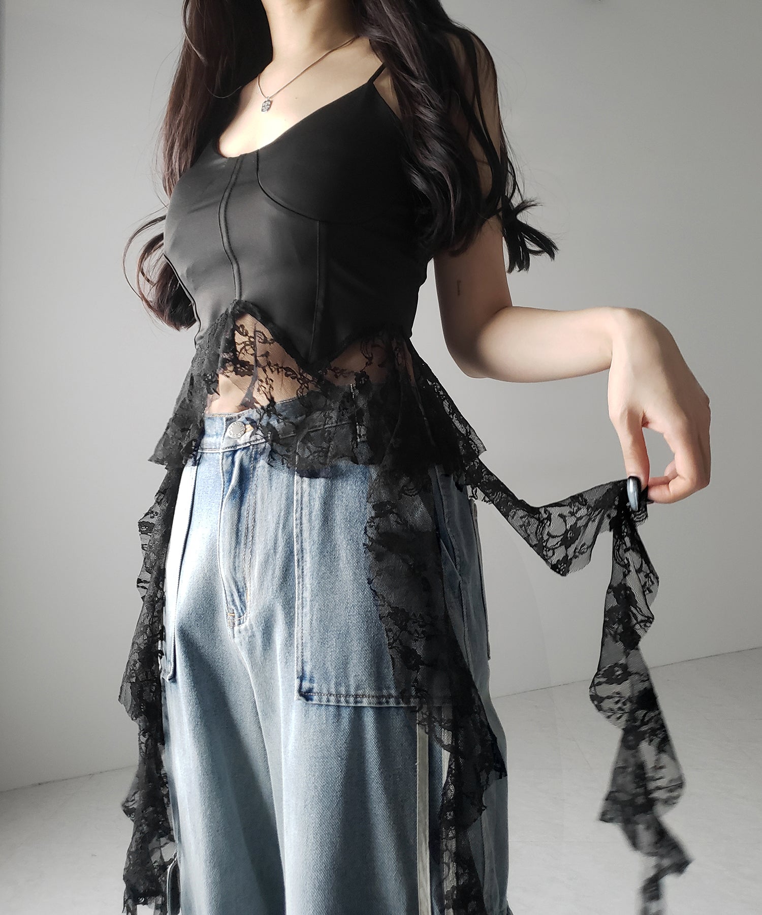 【 2color 】レースフリルレイヤードビスチェキャミソール / lace frill layered bustier camisole