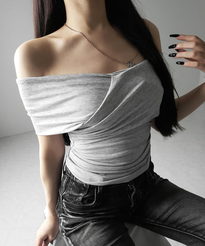 オフショルドレープクロスギャザリングTシャツ /off shoulder draped cross gatherimg T-shirt