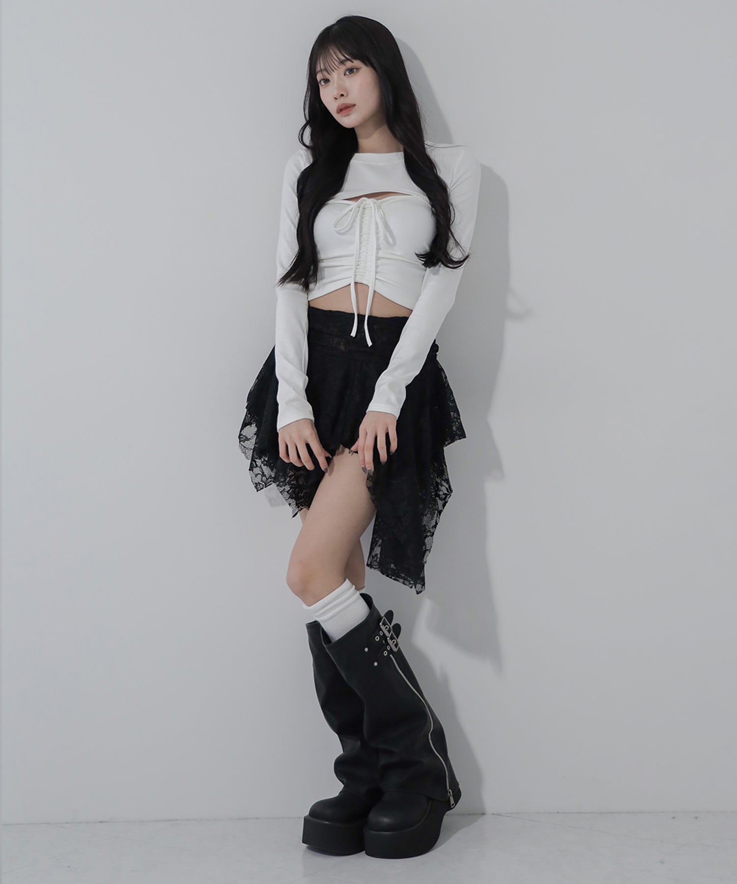 【 インパン裏地付】アシンメトリーフリルレースミニスカート / asymmetry frill lace mini skirt