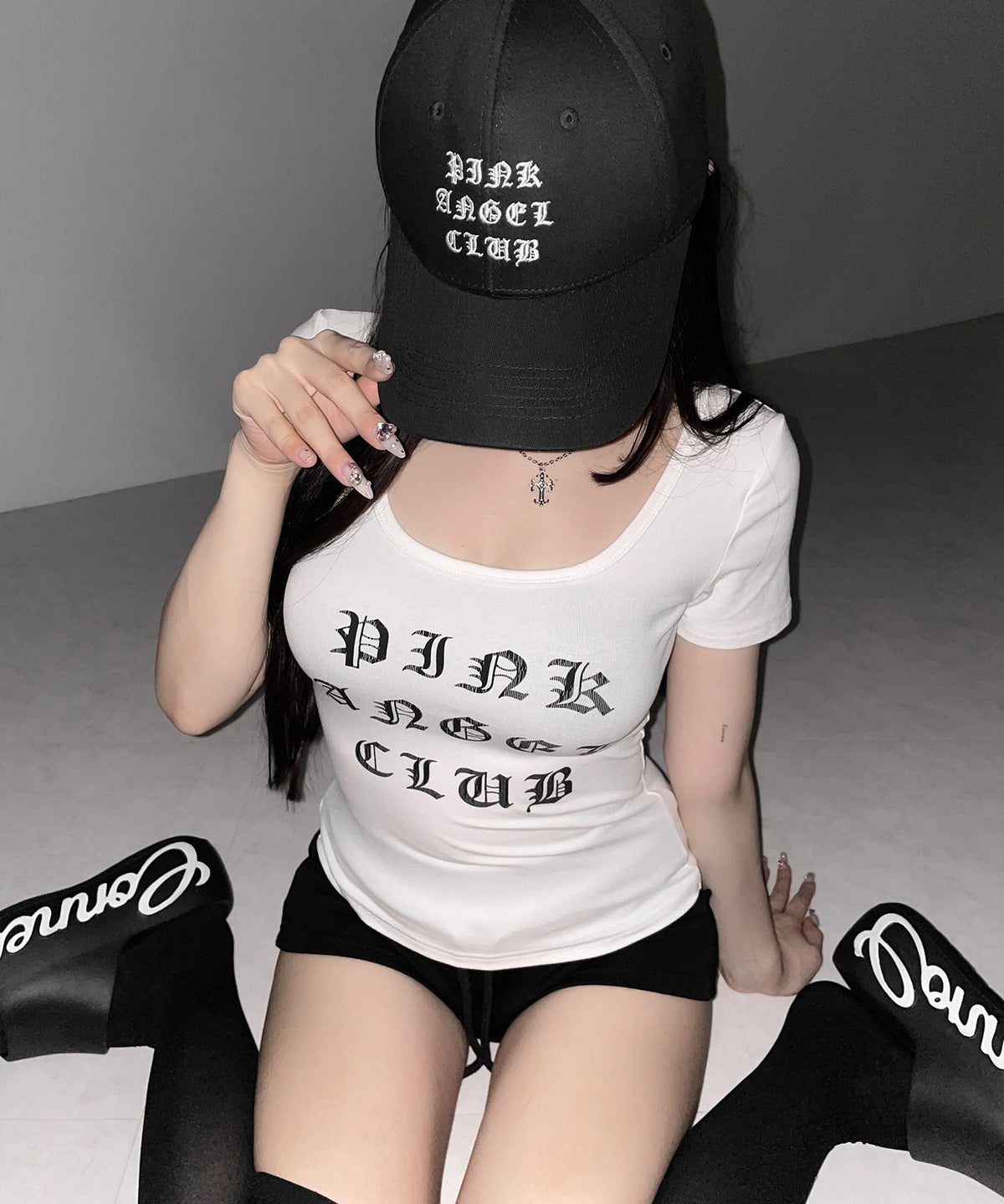 【 PINK ANGEL CLUB 】 GRUNGE LOGO embroidery CAP / グランジロゴ刺繍キャップ