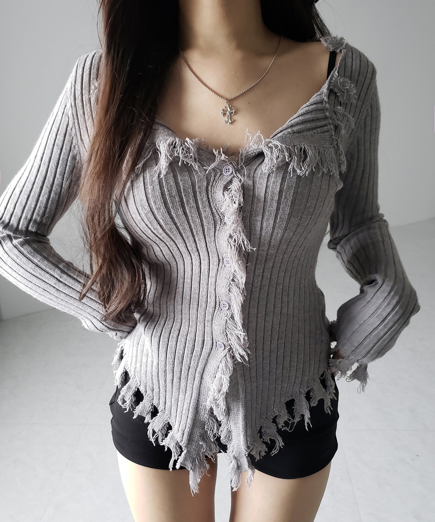 ダメージフリンジリブニットスリムカーディガン / damage fringe rib knit slim cardigan