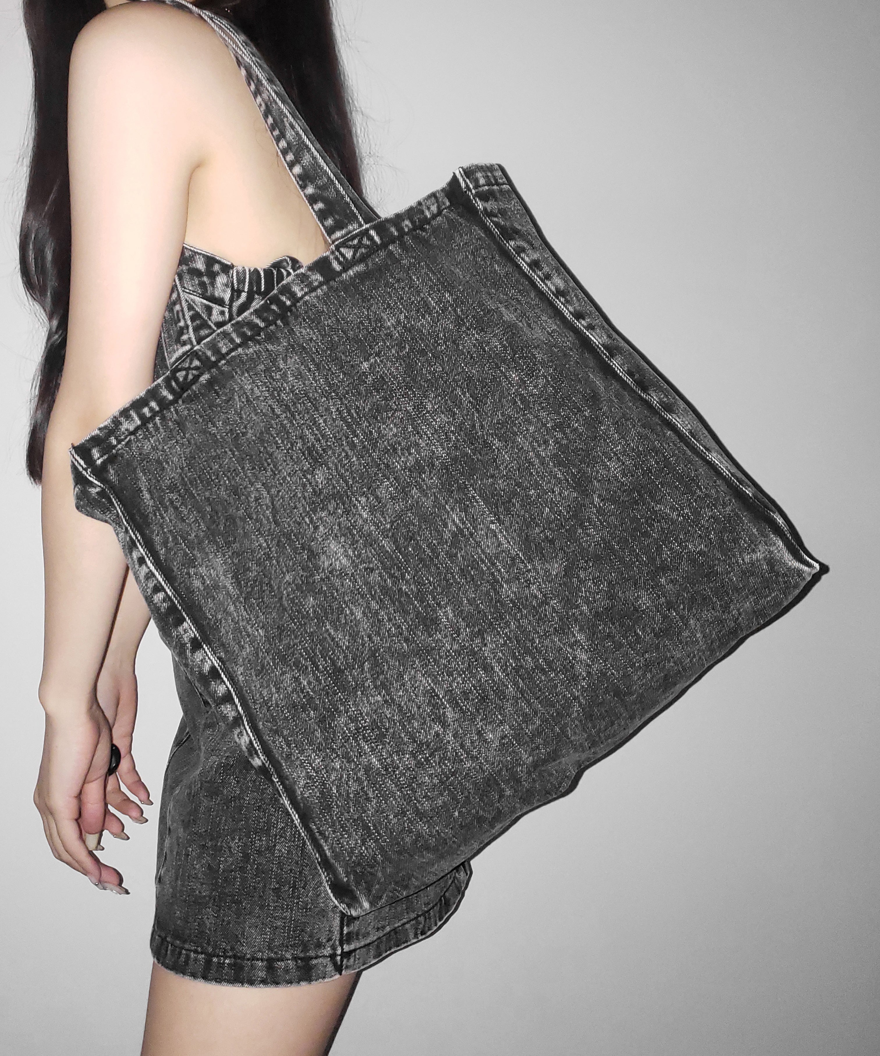 【 2color 】ヴィンテージケミカルブリーチビッグスクエアデニムトートバッグ / vintage chemical bleach big square denim tote bag