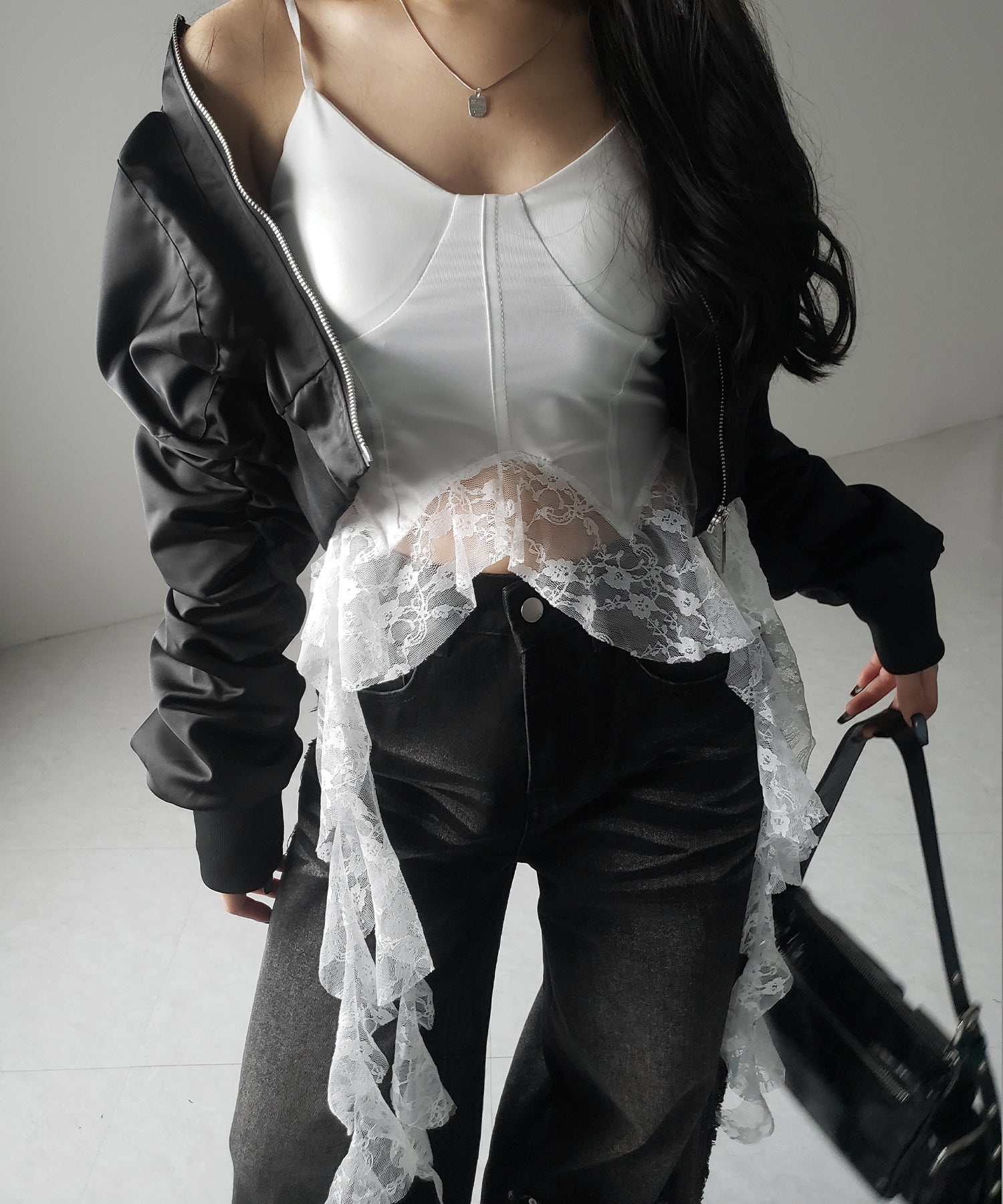 【 2color 】レースフリルレイヤードビスチェキャミソール / lace frill layered bustier camisole