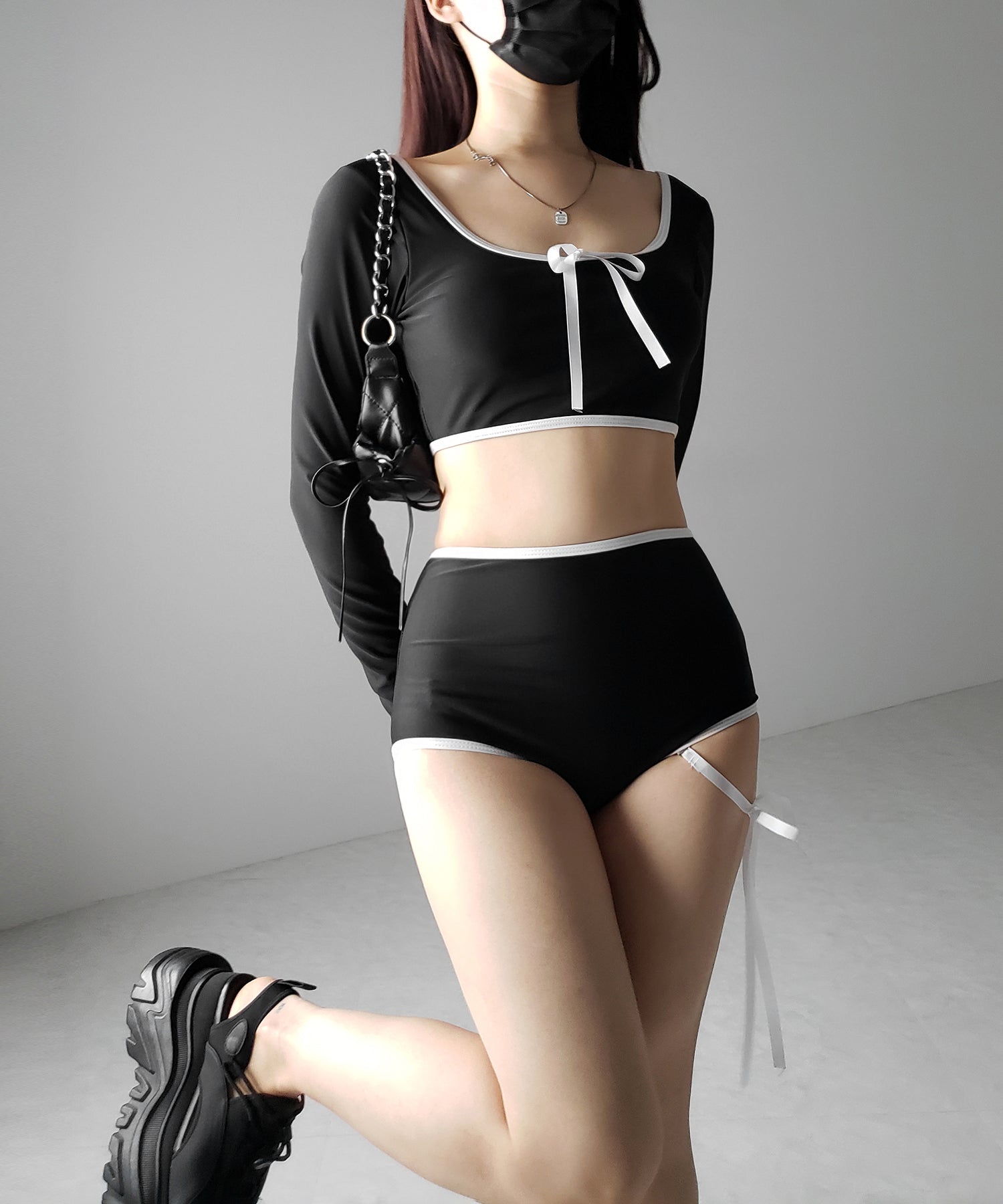 【 レディース水着/2点セット 】フロントリボンモノトーンハイウエストビキニ / front ribbon monotone high waist bikini