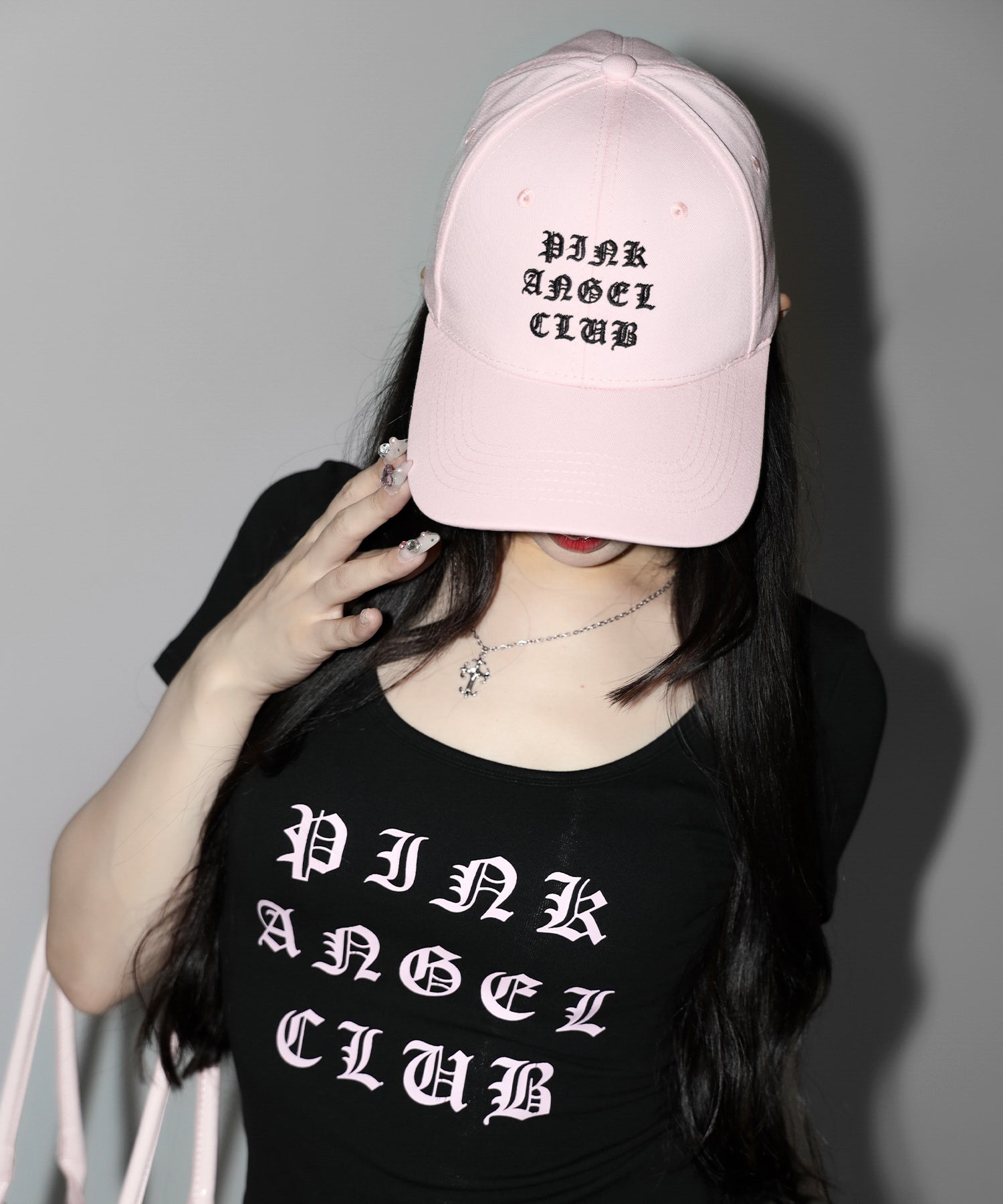 【 PINK ANGEL CLUB 】 GRUNGE LOGO embroidery CAP / グランジロゴ刺繍キャップ