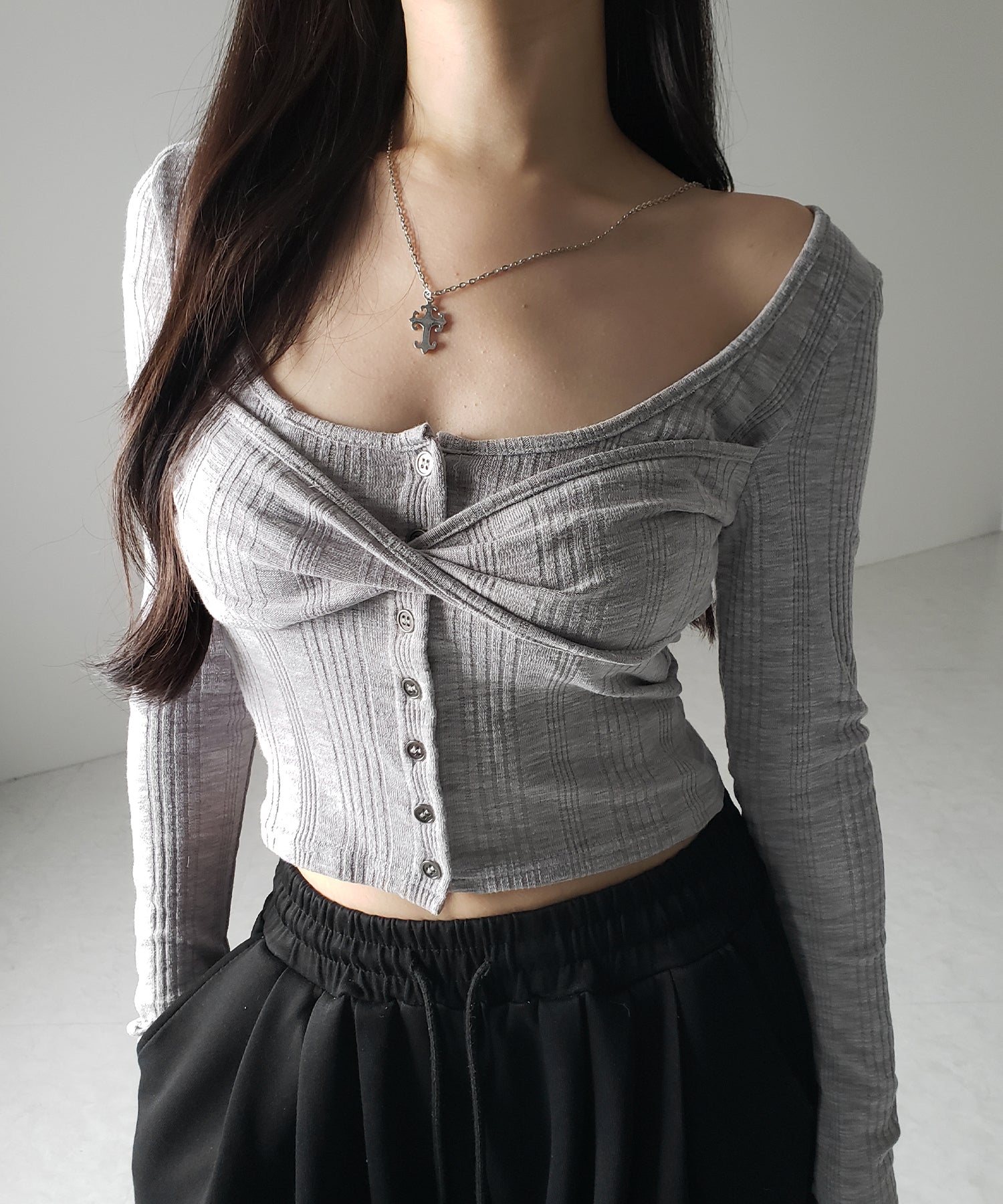 【 3color 】フロントボタンオープンネックリブカットソートップス / front button open neck ribbed cutsew tops