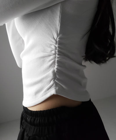 【 裏起毛 】チョーカーナナメストラップシャーリングトップス / choker naname strap shirring tops
