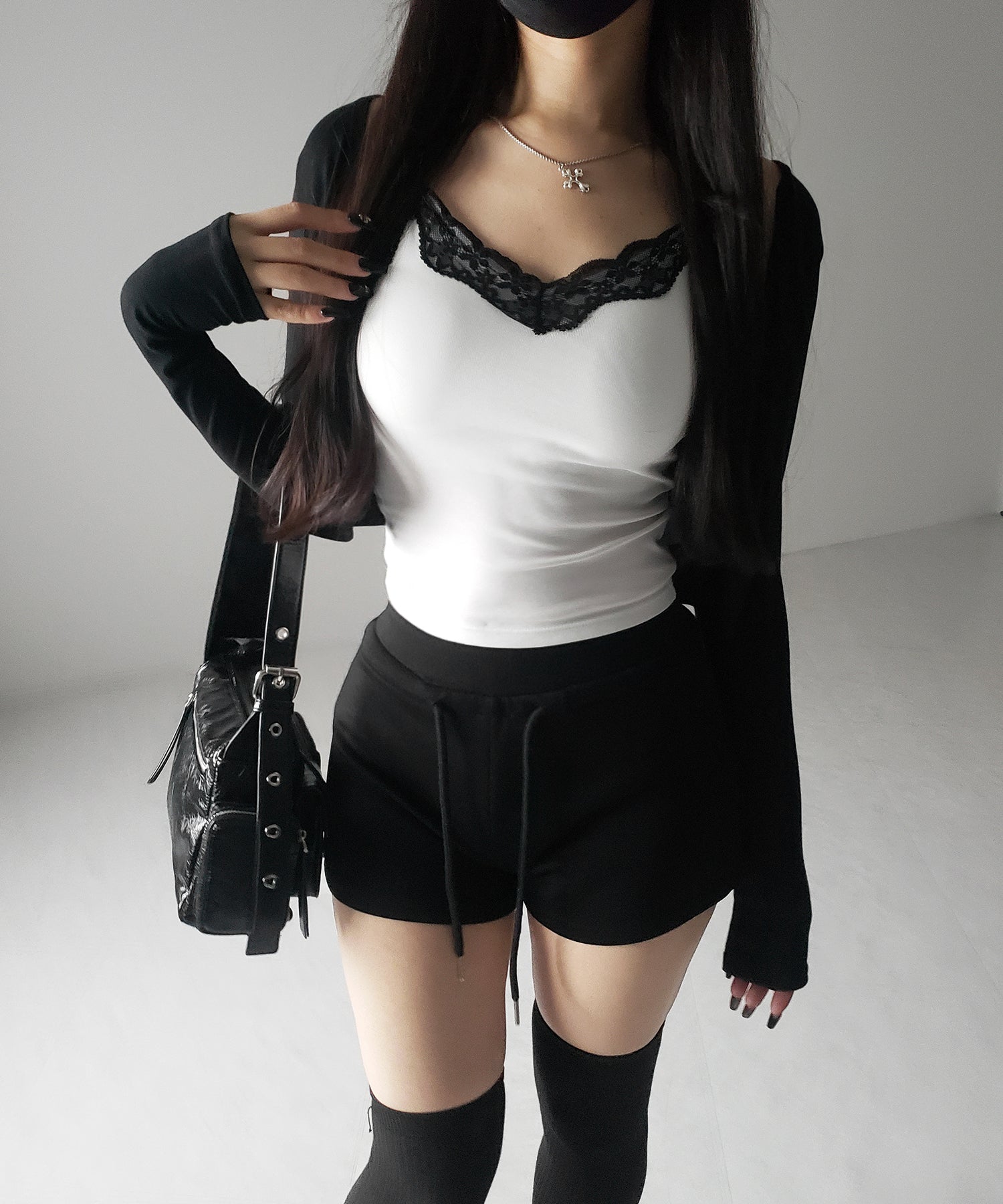【 新色ピンク追加!カップ付き 】配色レースクロップドリブキャミソール / bicolor lace cropped rib camisole
