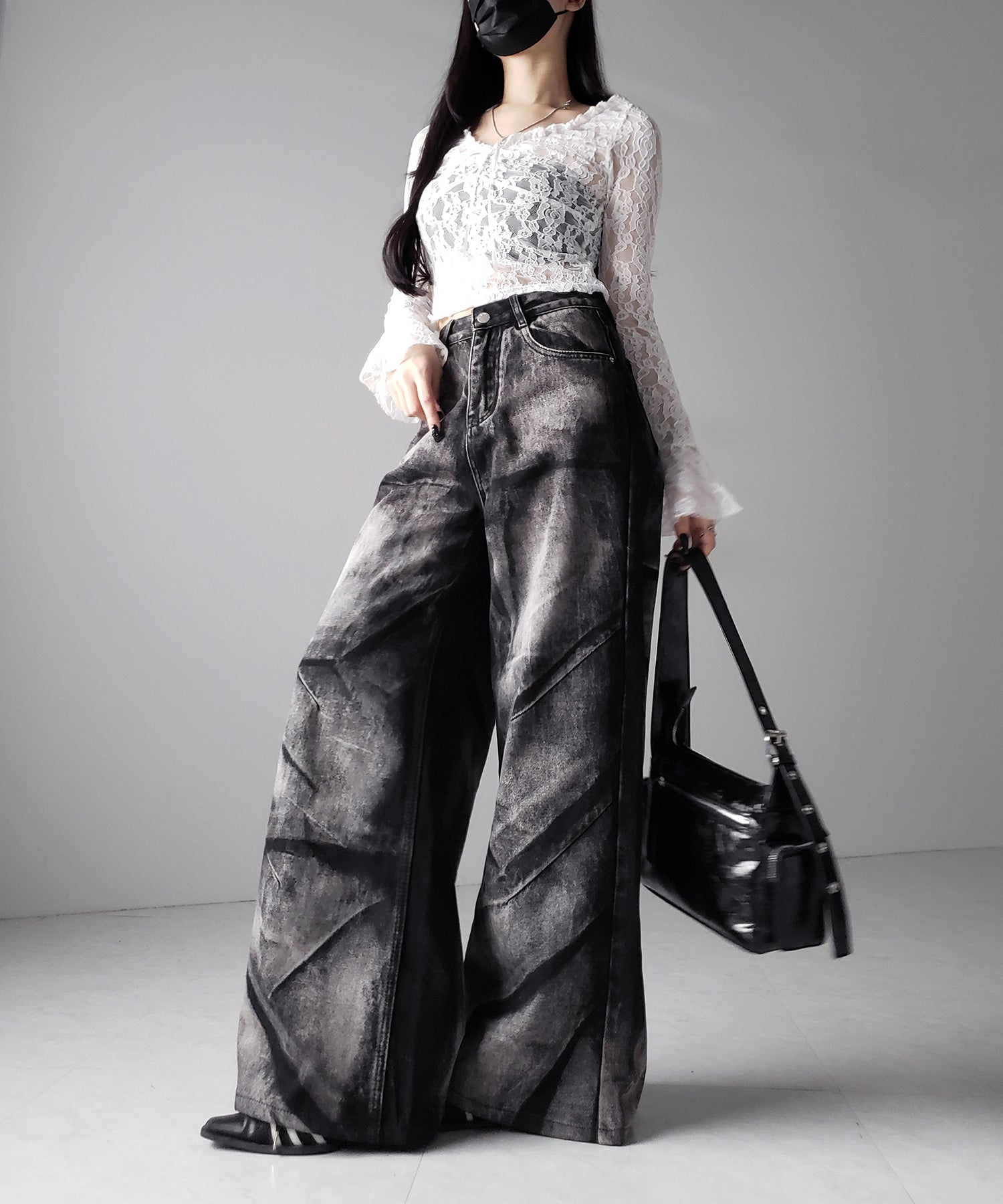 【 4size 】CRACKクラッシュヘビーブリーチブラックワイドデニム / CRACK crash heavy bleach black wide denim