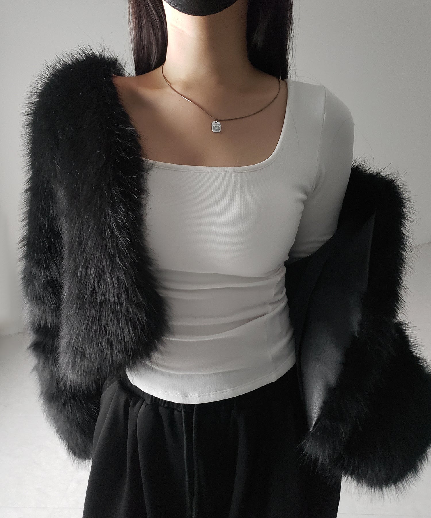 【 裏起毛 / カップ付き 】スクエアネックスリムカットソートップス