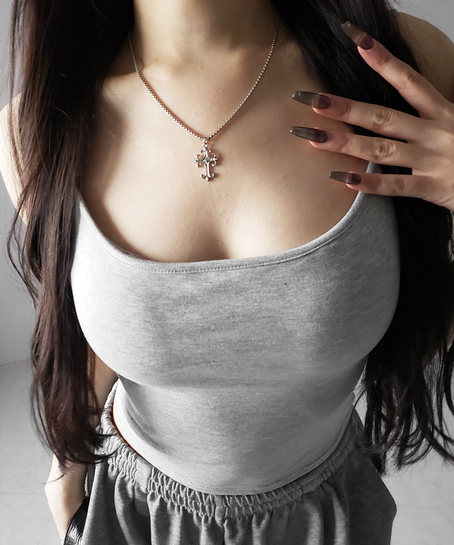 【 カップ付き 】スクエアネックストラップスリムキャミソール / square neck strap slim camisole