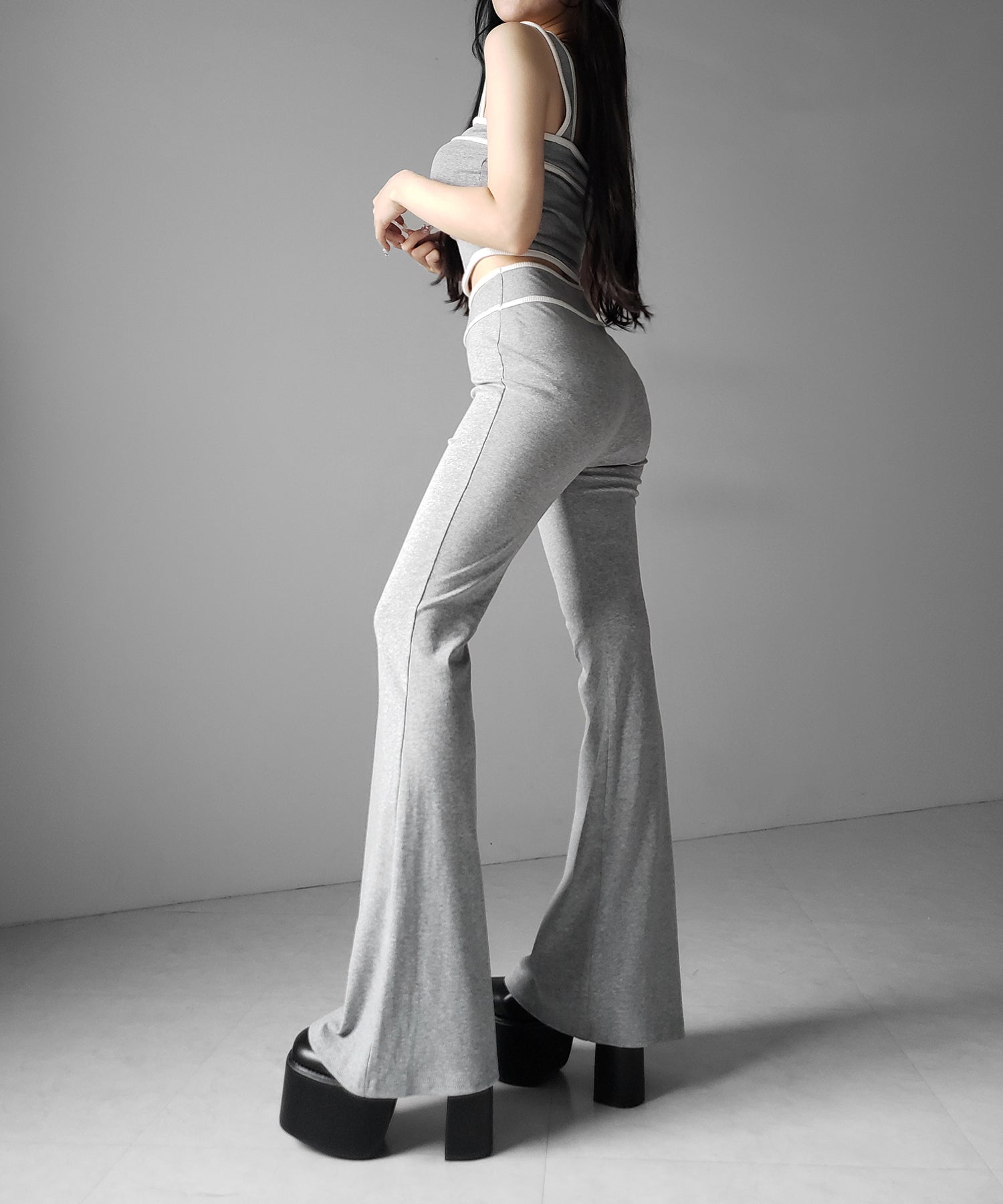 【 セットアップ】フロントボタンパイピングビスチェ+ フレアパンツ SET / 【 SETUP 】front button piping buister + flare pants SET