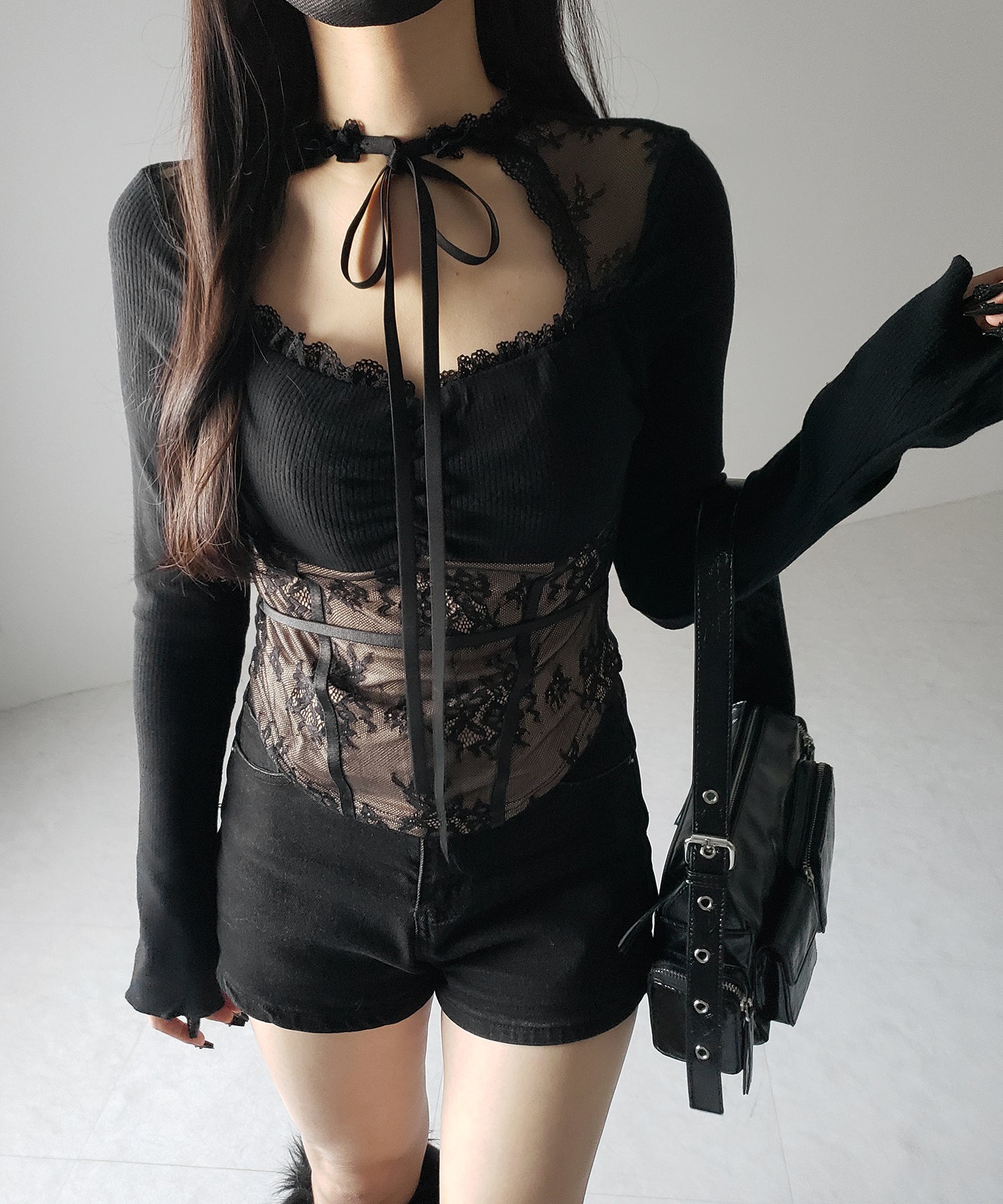 チョーカーネックリボンレーシーカットソートップス / choker neck ribbon lacy cutsaw tops