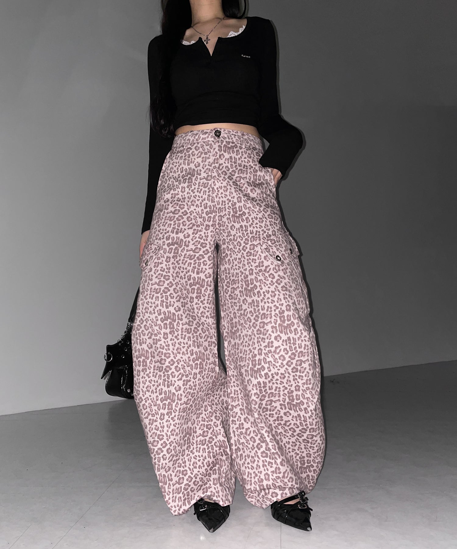 ヴィンテージライクピンクレオパードバレルカーゴパンツ / vintage like pink leopard barrel cargo pants