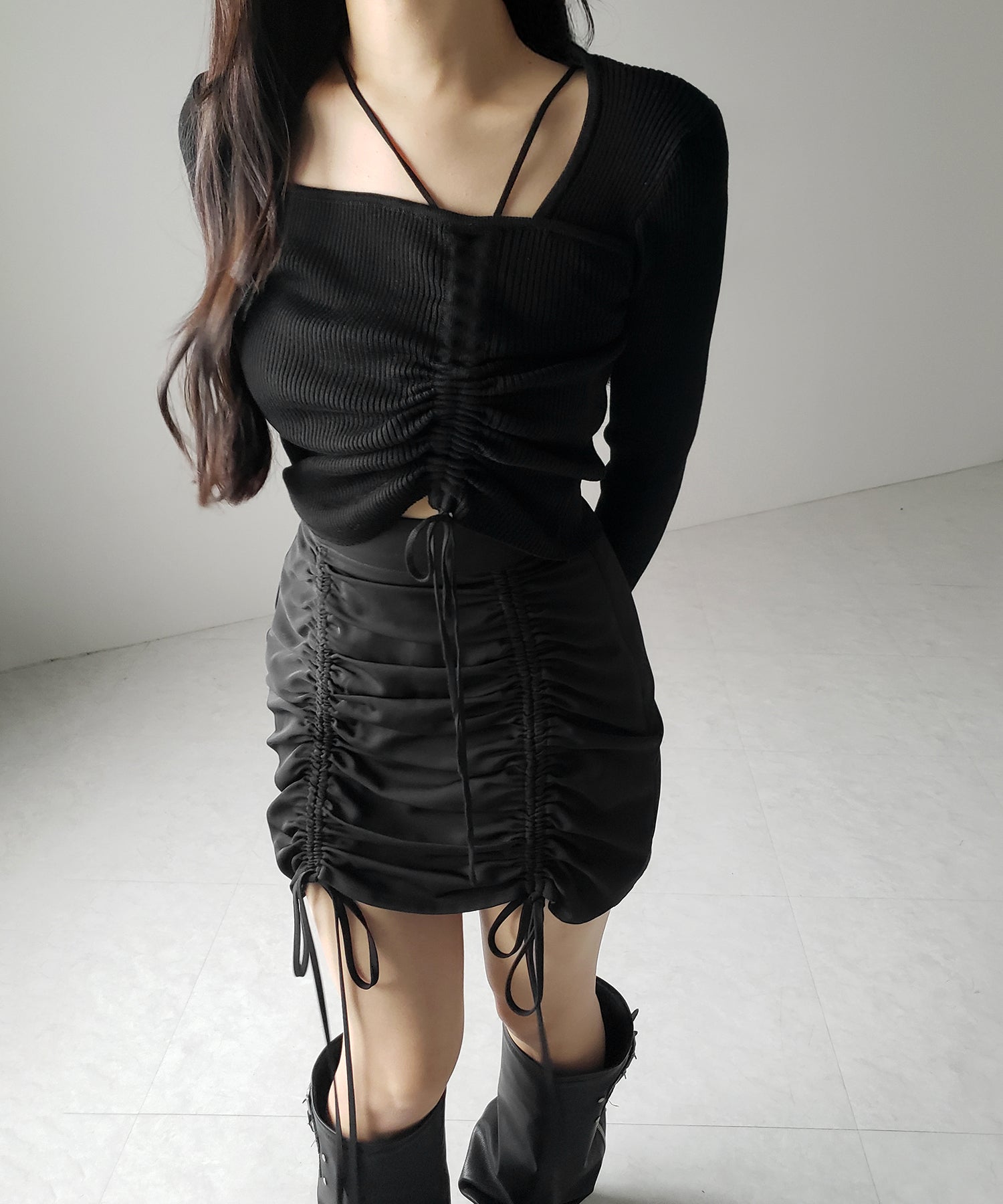 ダブルストラップシャーリングリボンリブニットトップス / double strap shirring ribbon ribbed knit tops