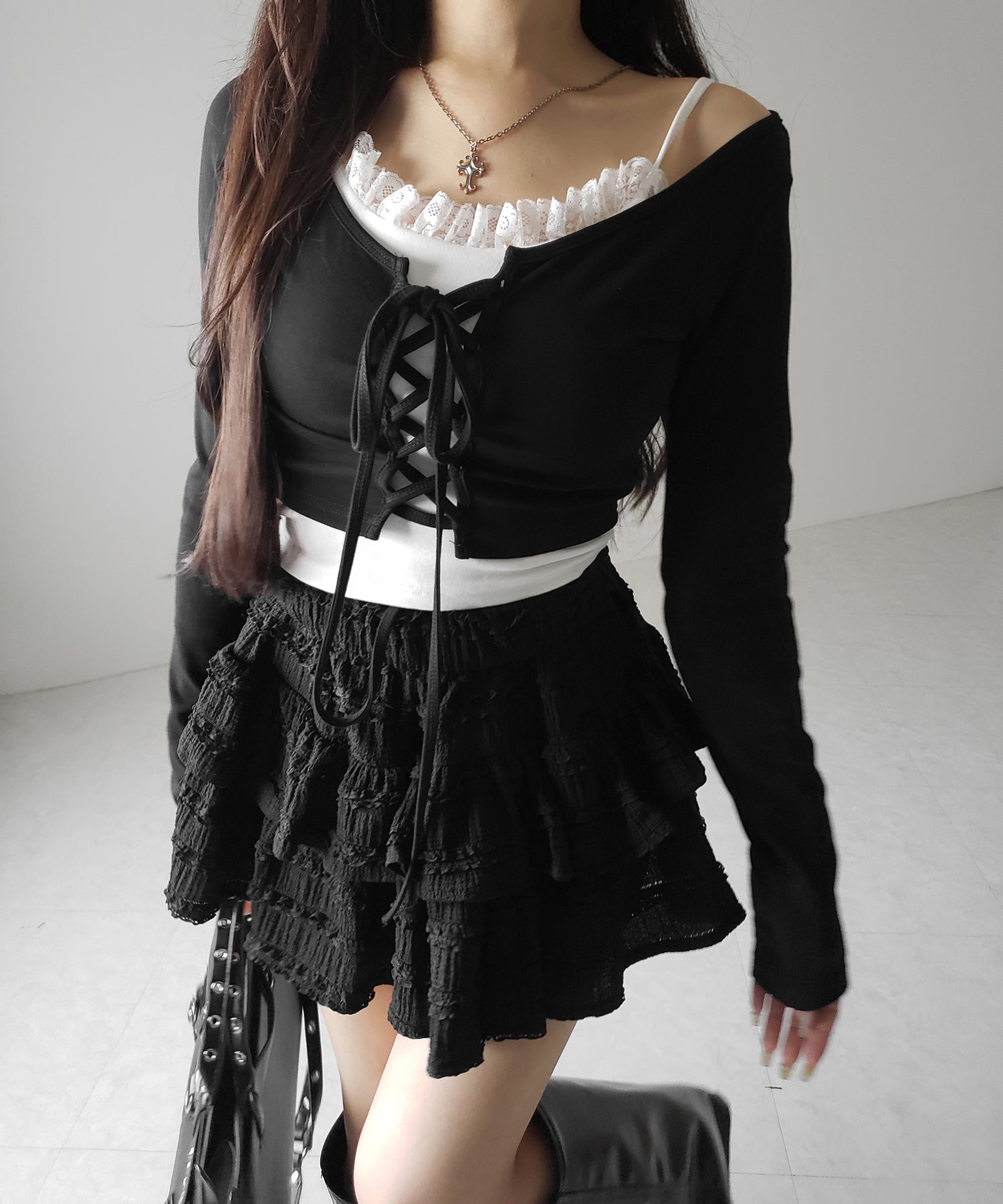 【 新色ピンクが追加!/2点セット 】レースアップリボンショートトップス + レースキャミ SET / lace up ribbon short tops + lace cami SET