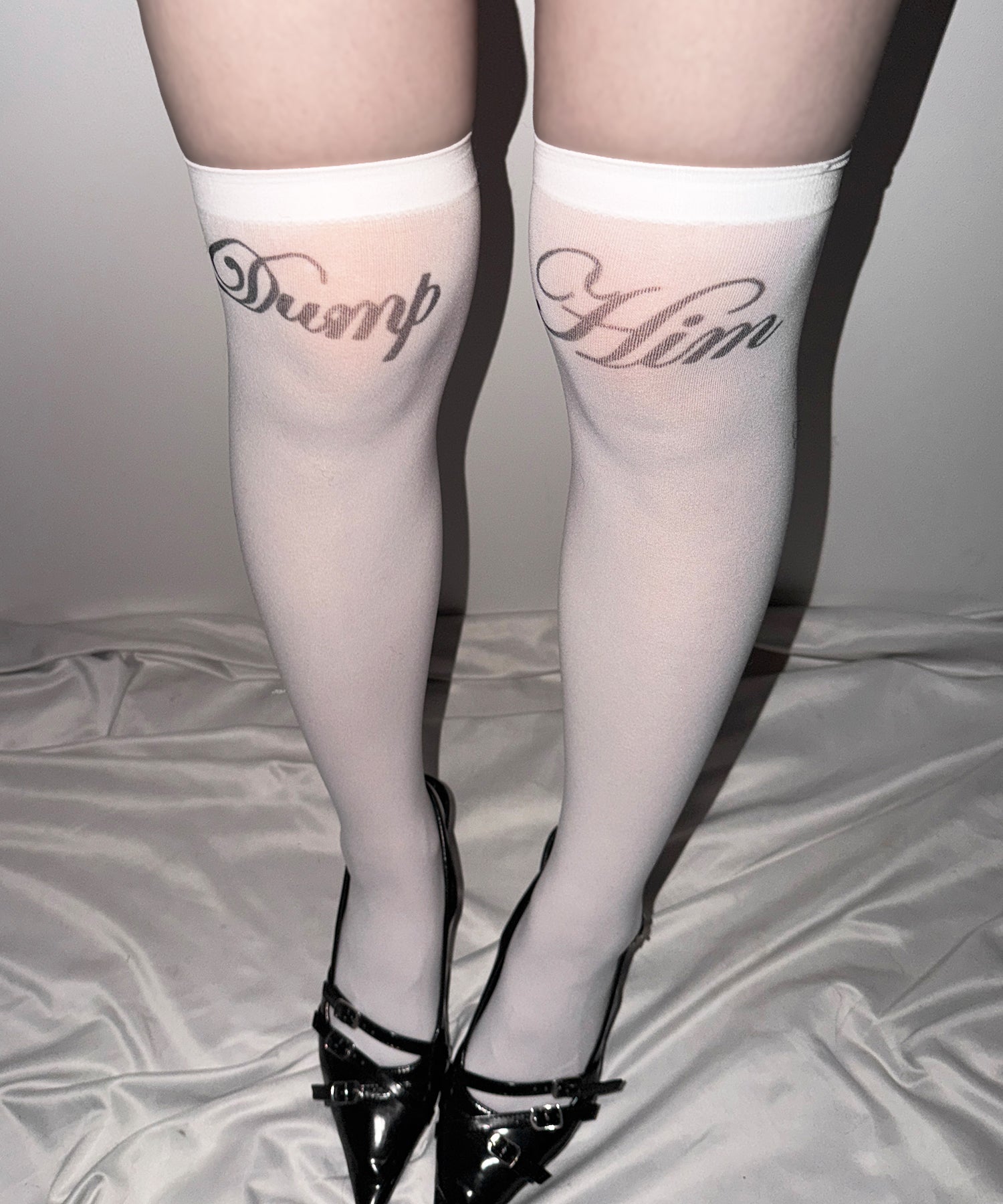 【 選べる3柄アソート 】レタリングロゴシアーニーハイソックス / lettering logo sheer knee high socks
