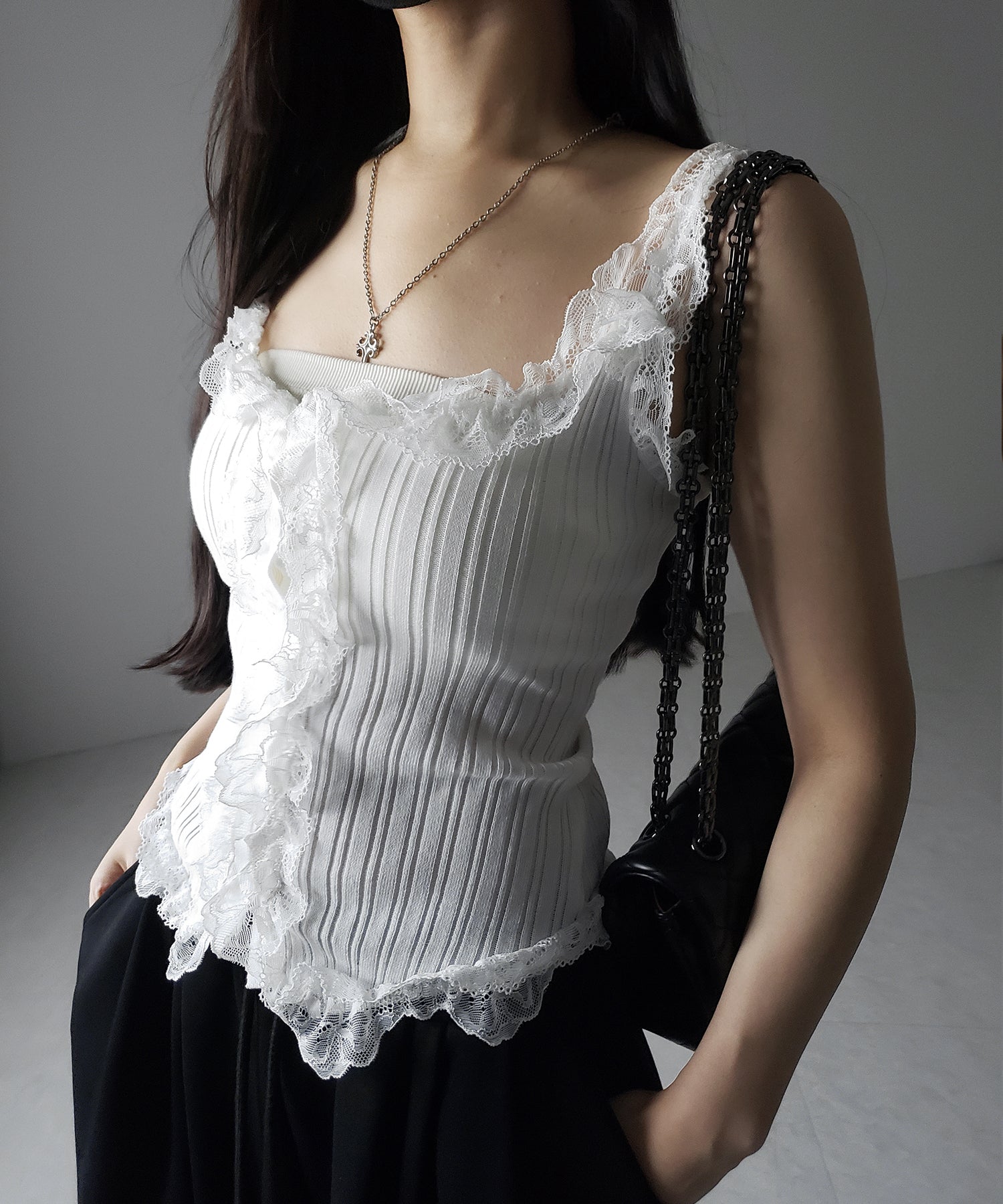 【 2color 】レースフリルドッキングリブニットキャミタンク / lace frill docking lib knit cami tank
