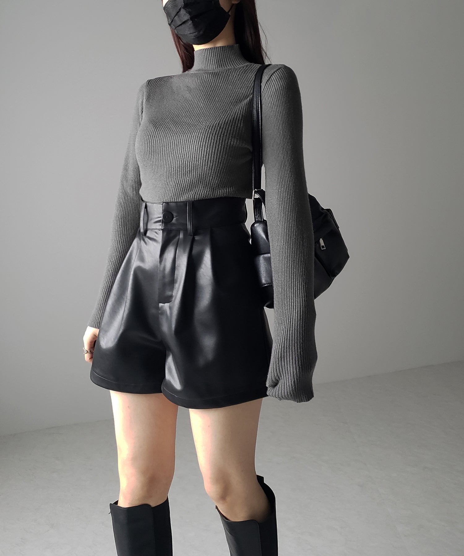 【 3color / 5size 】太ベルトハイウエストタックレザーショートパンツ