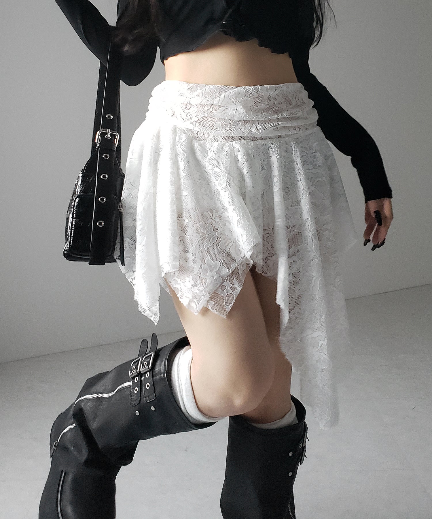 【 インパン裏地付】アシンメトリーフリルレースミニスカート / asymmetry frill lace mini skirt