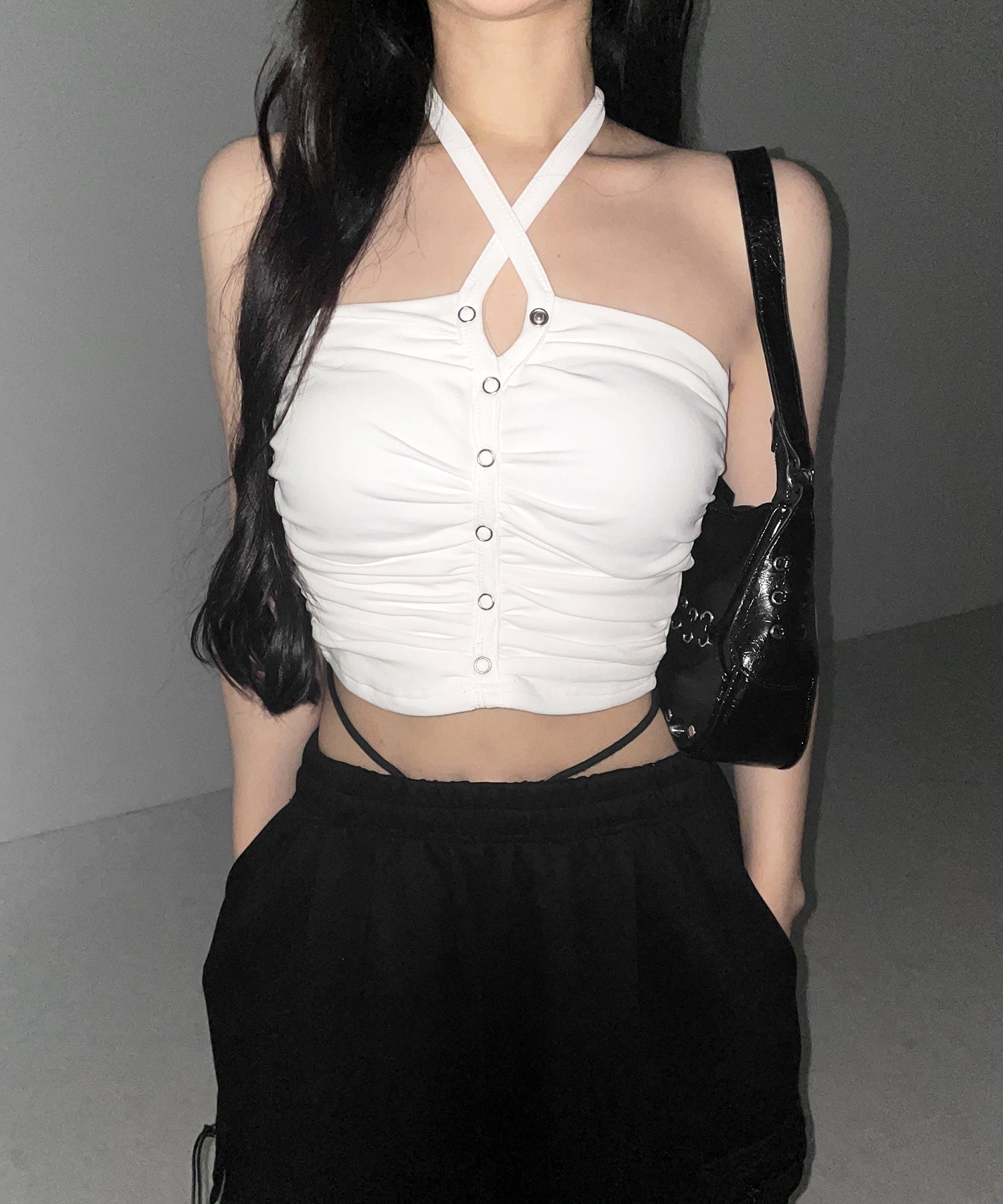 ホルターネックスナップボタンギャザーベアトップ / halter neck snap button gathered bare top