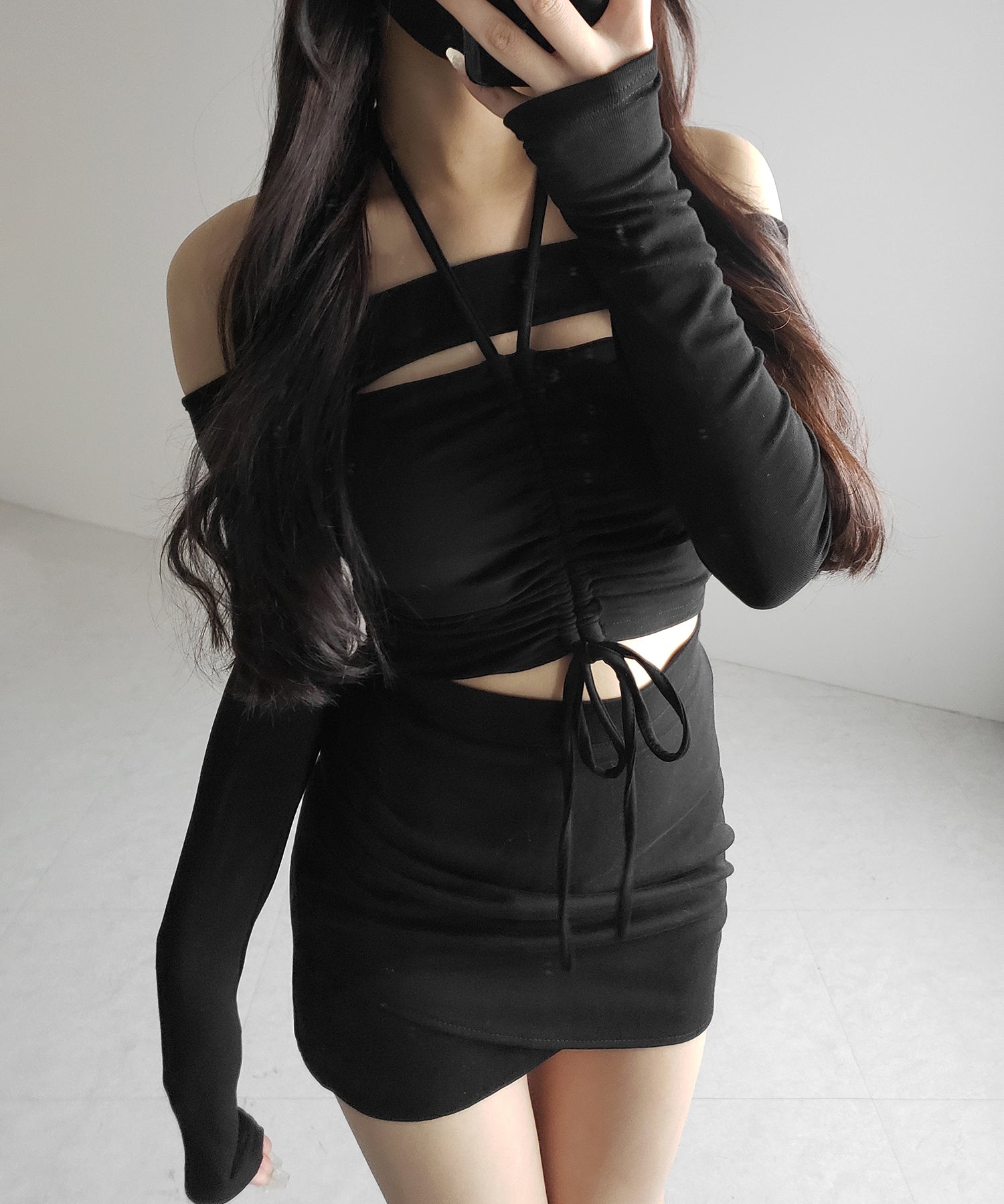 裏起毛カットアウトシャーリングぴちカットソートップス / urakimo cutout shirring pichi cutsew tops