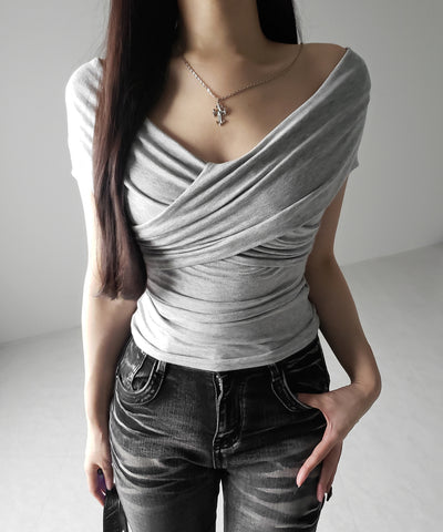 オフショルドレープクロスギャザリングTシャツ /off shoulder draped cross gatherimg T-shirt