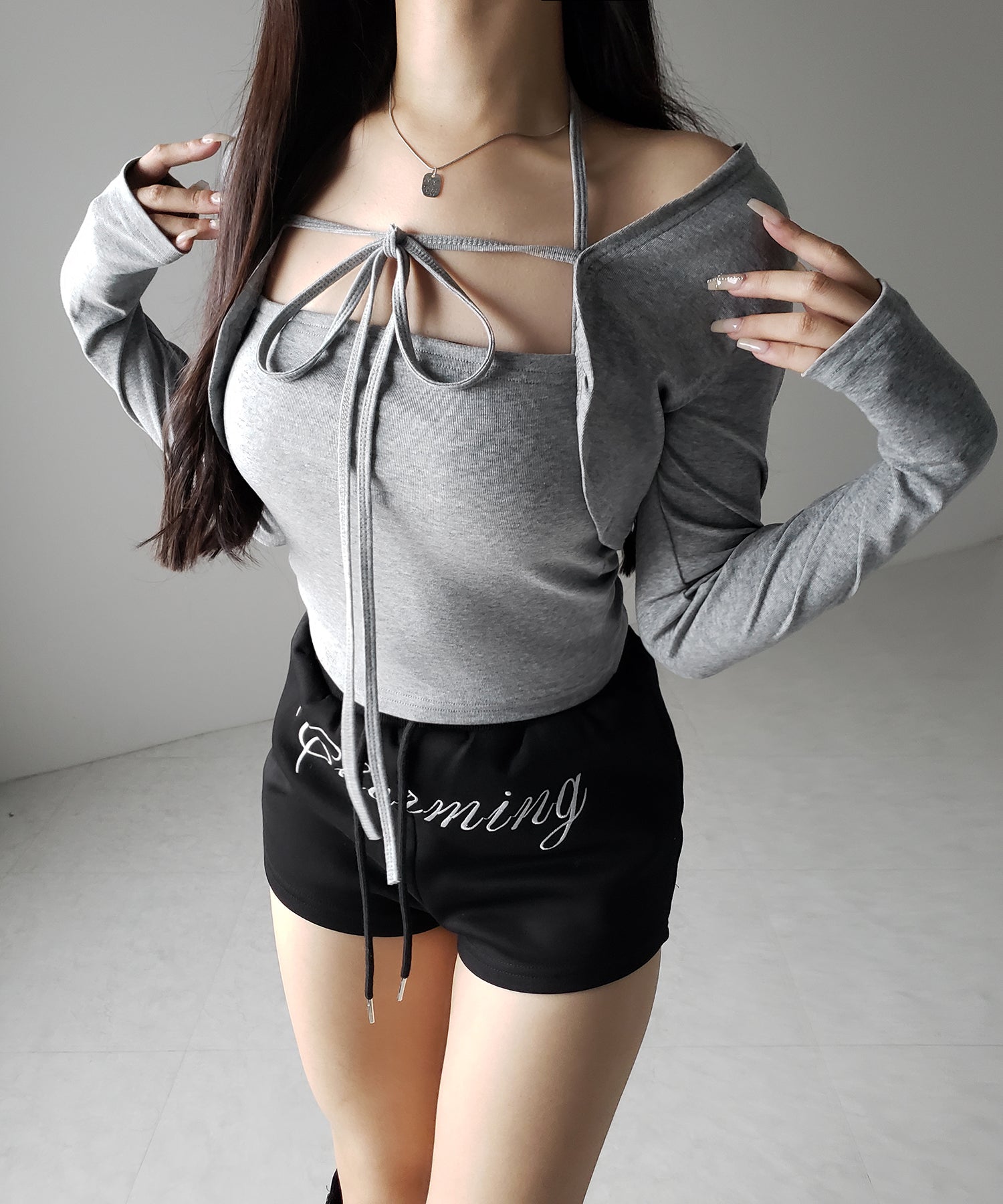 【 2点セット 】フロントリボン長袖ショートカーディガン+ ホルターキャミソール SET / front ribbon longsleeve short cardigan + halter camisole SET