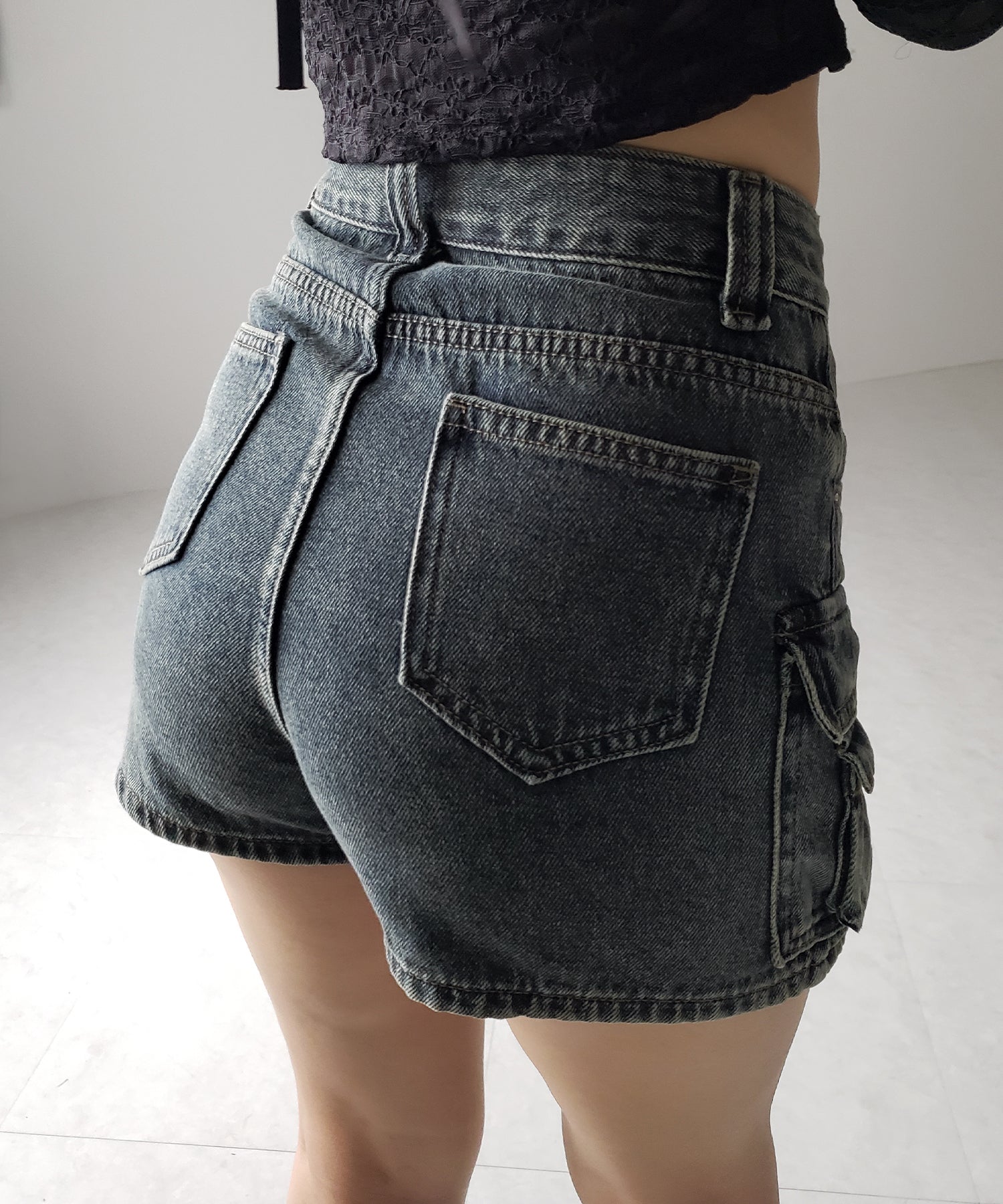 【 3size / 2color 】ダブルポケットヴィンテージカーゴデニムミニスカパン / double pocket vintage cargo denim mini skirt pants
