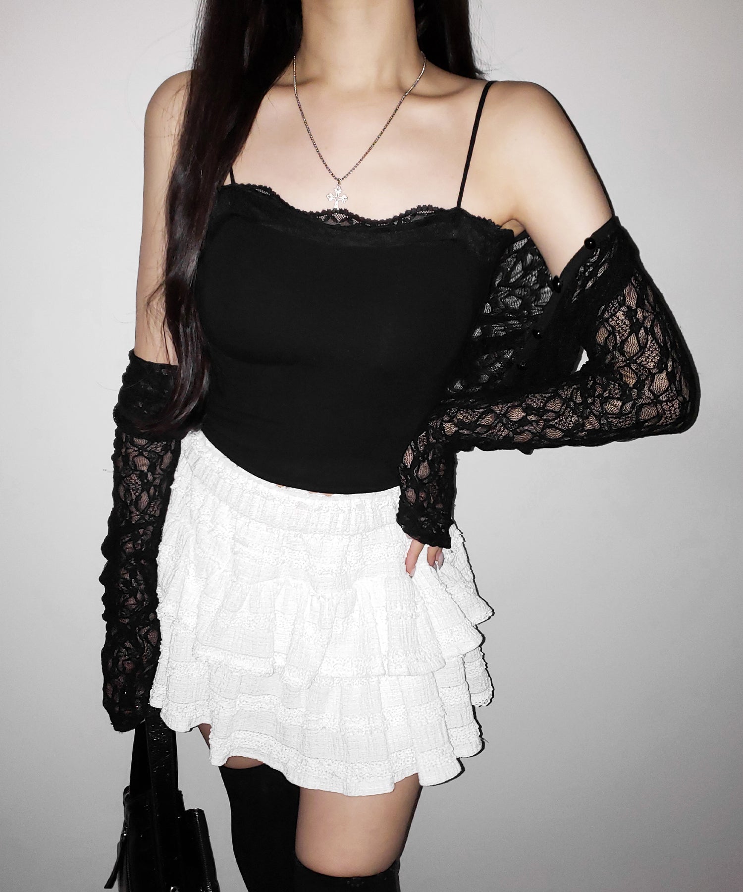 【 3color 】レース切替スクエアクロップドキャミソール / Lace switched square cropped camisole