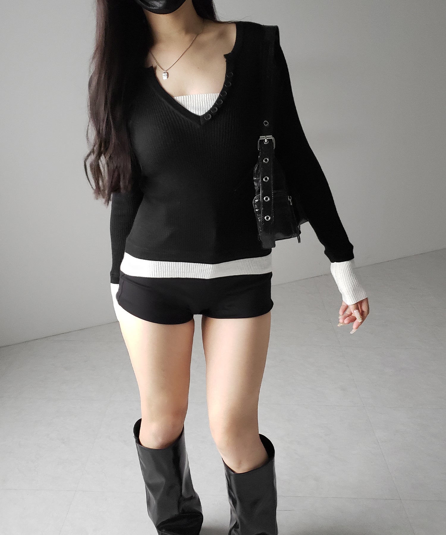 フェイクレイヤードスリムリブニットトップス / Fake layered slim rib knit tops