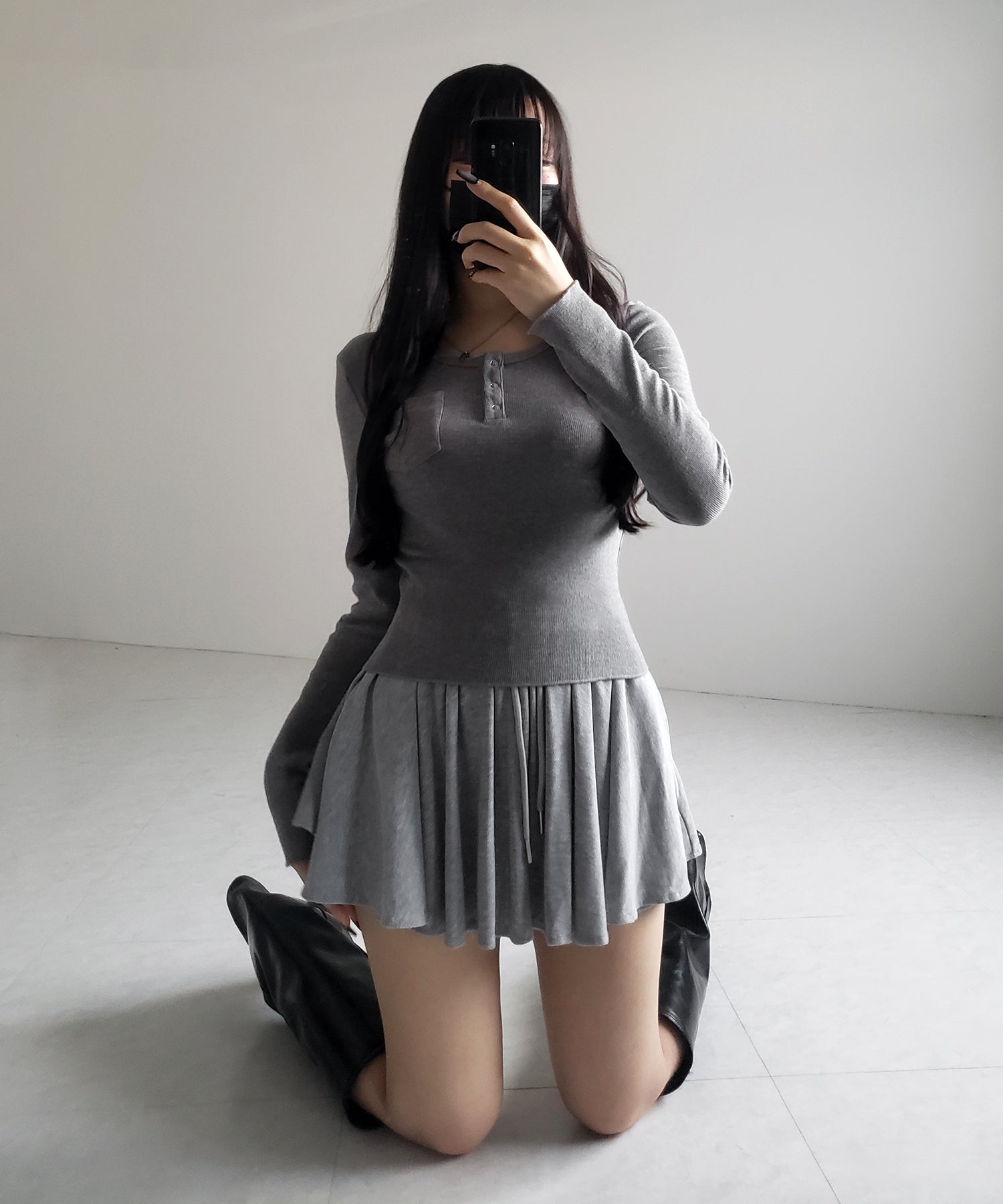 【インナーパンツ裏地付 】ハイウエストカットフレアミニスカート / High waist cut flare mini skirt