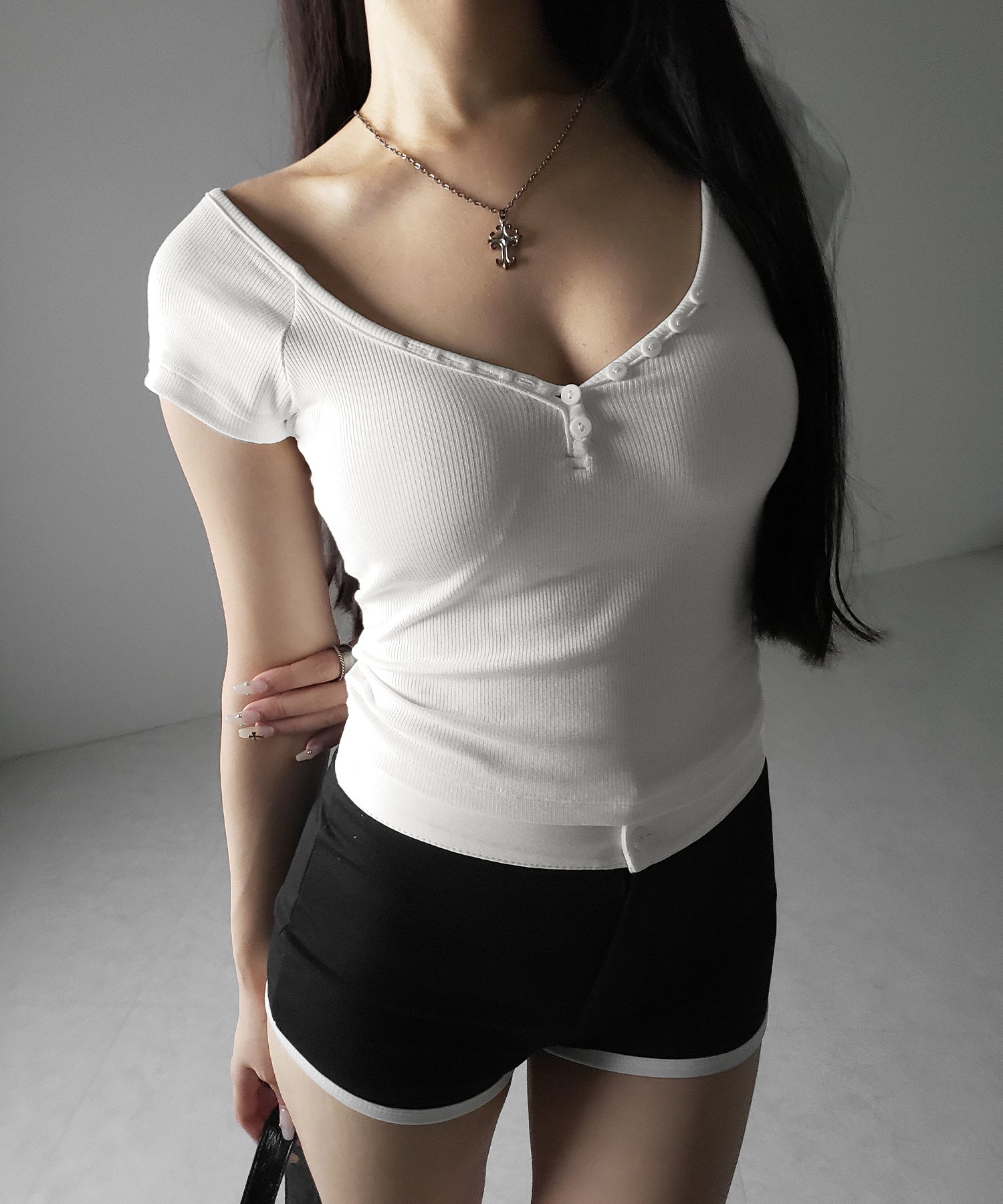 【 3color 】ミニボタンヘンリーネック半袖チビTシャツ / mini button Henley neck short sleeve chibi T-shirt