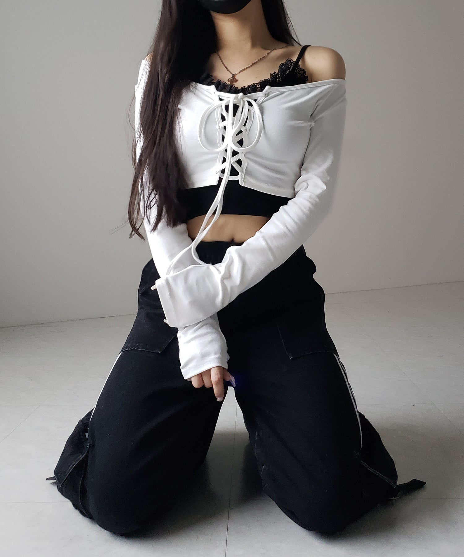 【 新色ピンクが追加!/2点セット 】レースアップリボンショートトップス + レースキャミ SET / lace up ribbon short tops + lace cami SET