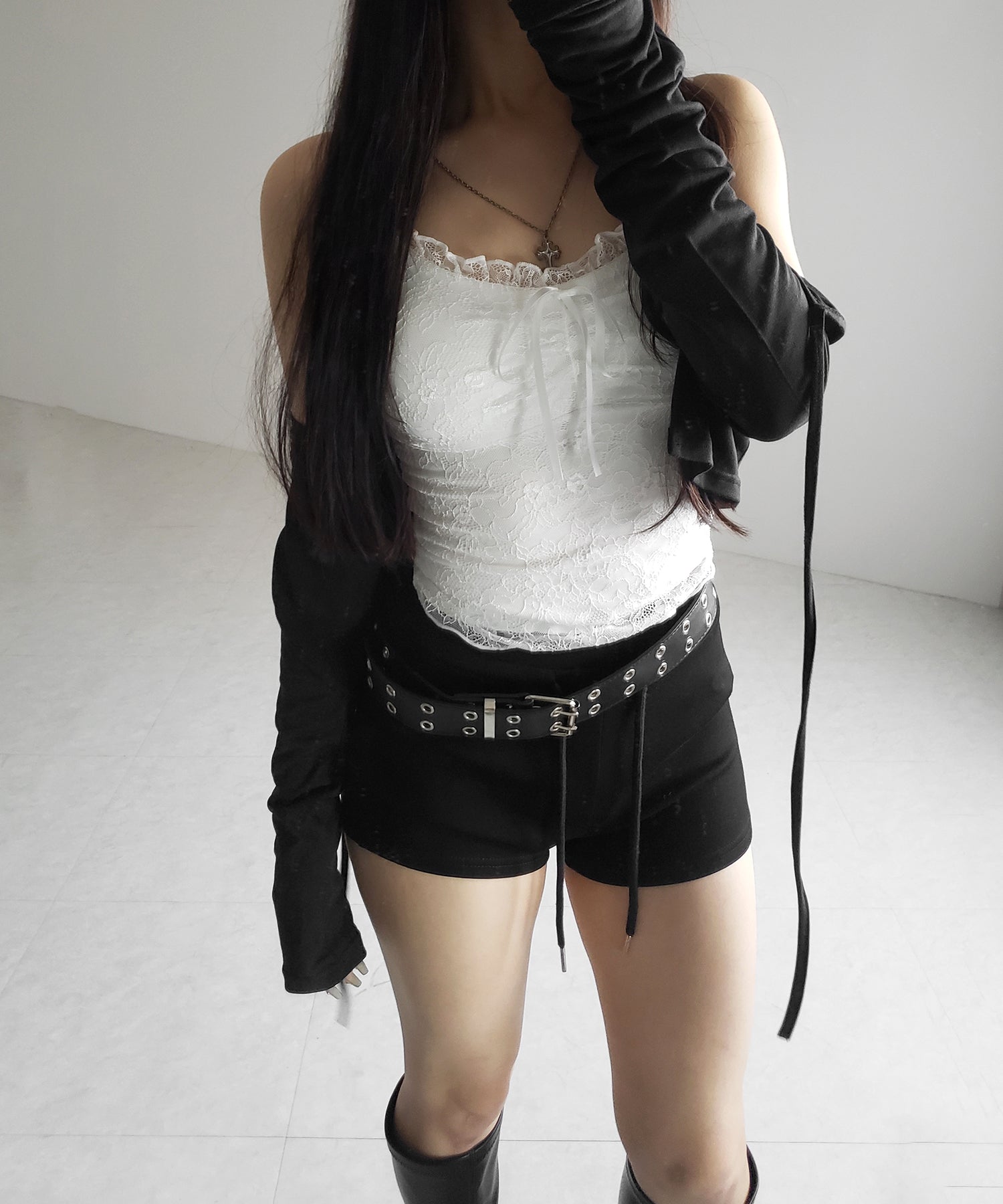 【 2color 】フロントリボンレースレイヤードキャミソール / front ribbon lace layered camisole