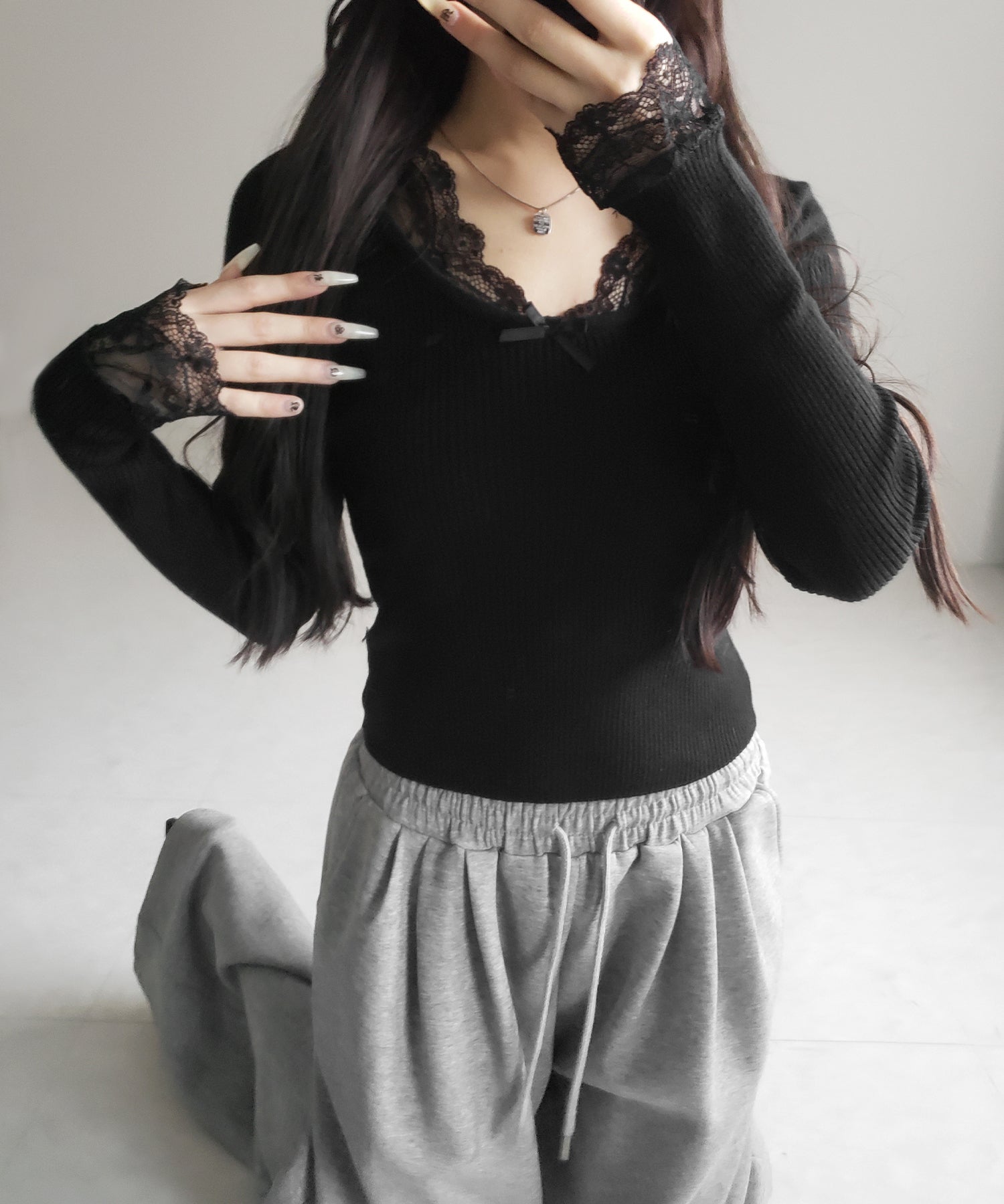 フロントリボンレース切替リブニットトップス / front ribbon lace switching ribbed knit tops