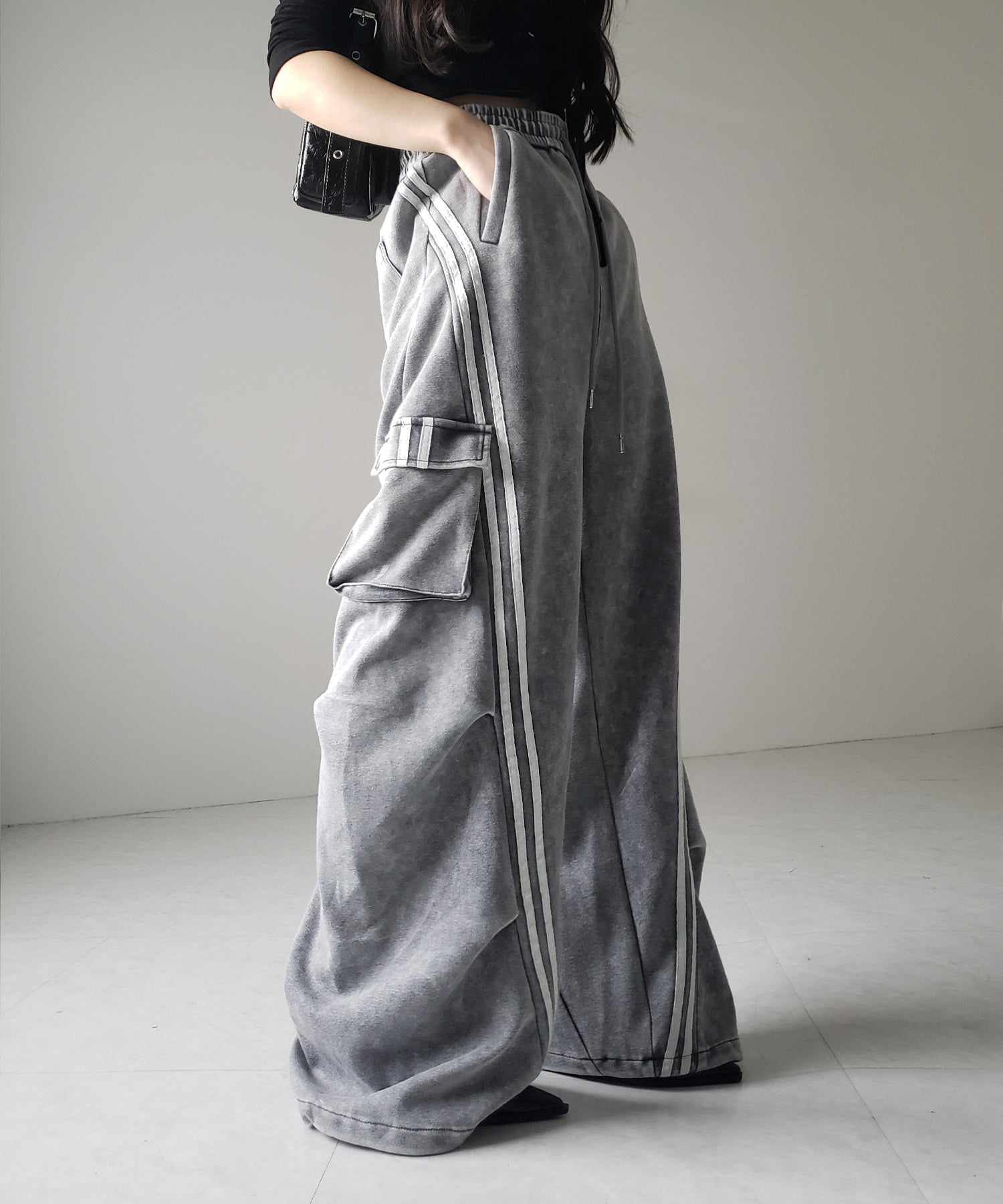【 裾絞り可能2WAY 】ピグメントヴィンテージサイドラインタックワイドスウェットパンツ / pigment vintage sideline tuck wide sweatpants