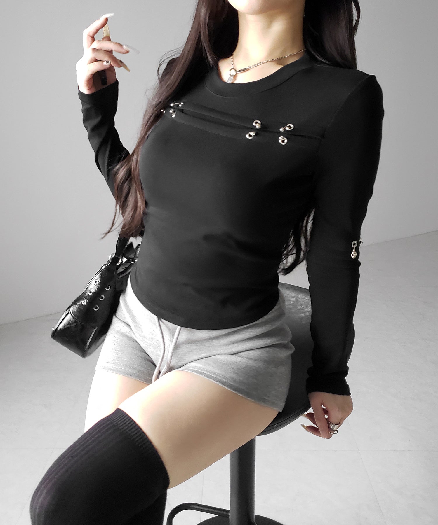 ピアッシングカットアウトスリムロンT/ piercing cutout slim long sleeve T-shirts