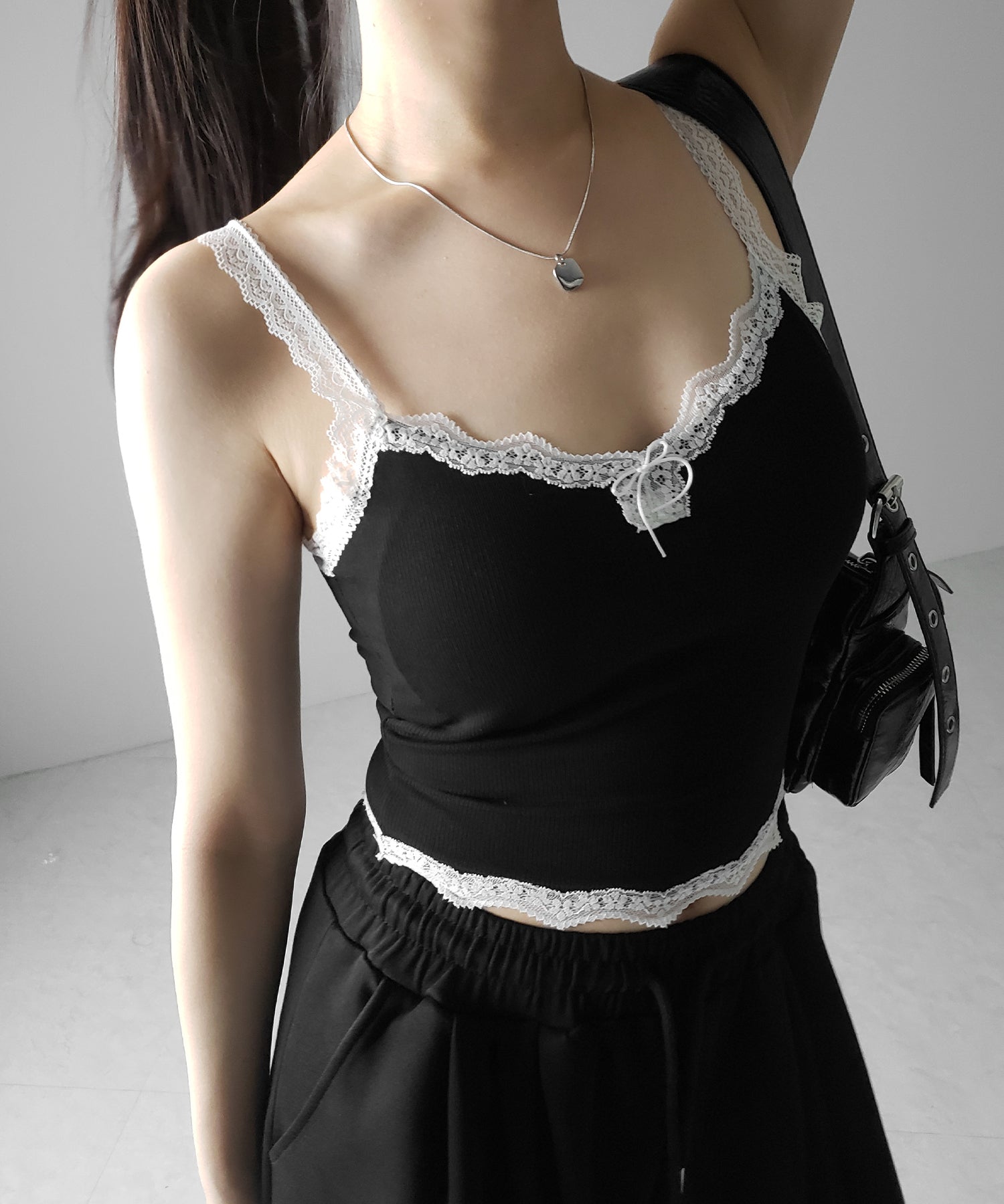 【 3color 】バイカラーレースクロップドリブキャミソール / bicolor lace cropped rib camisole