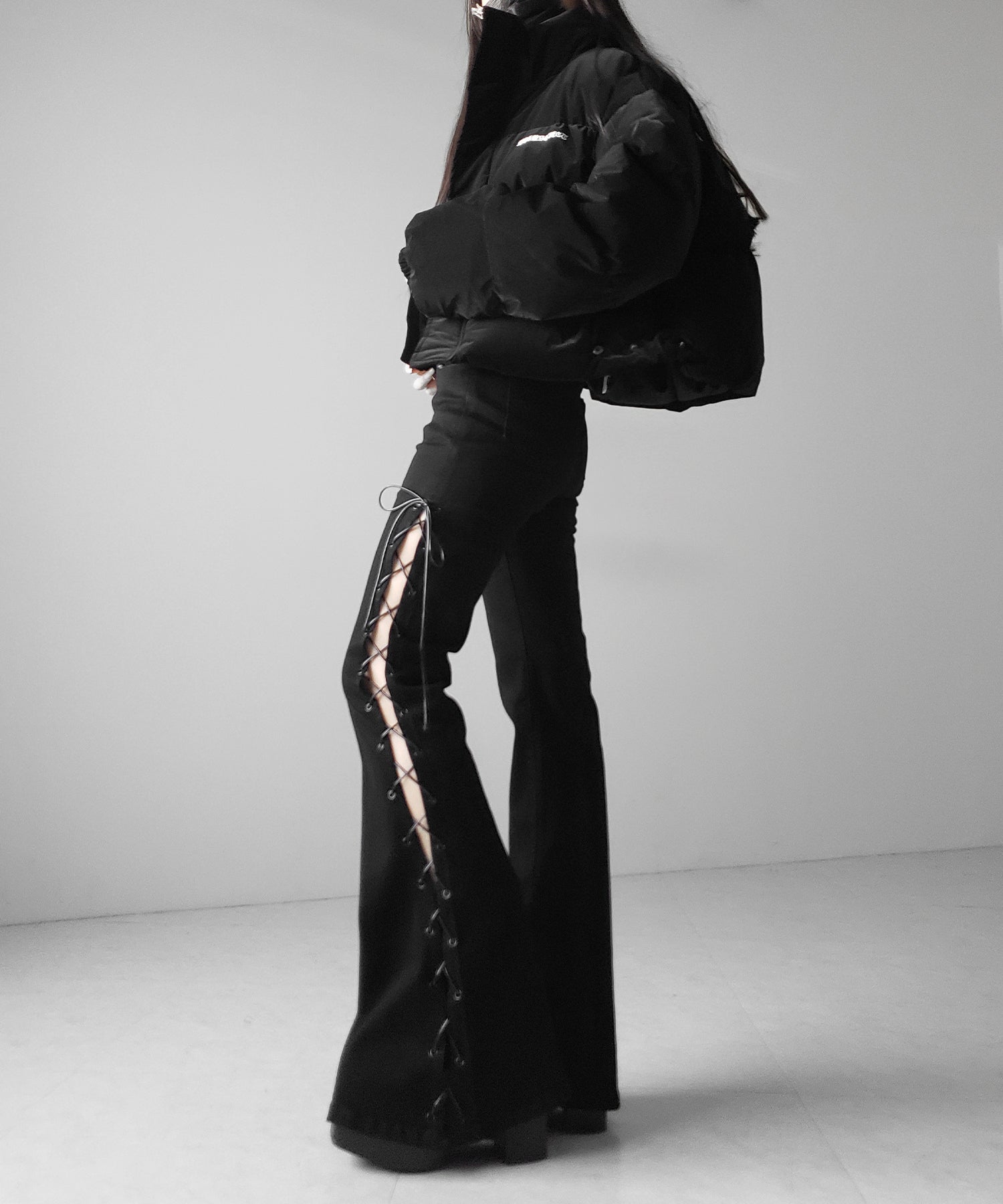 レースアップカットアウトストレッチフレアデニム / lace up cutout stretch flare denim