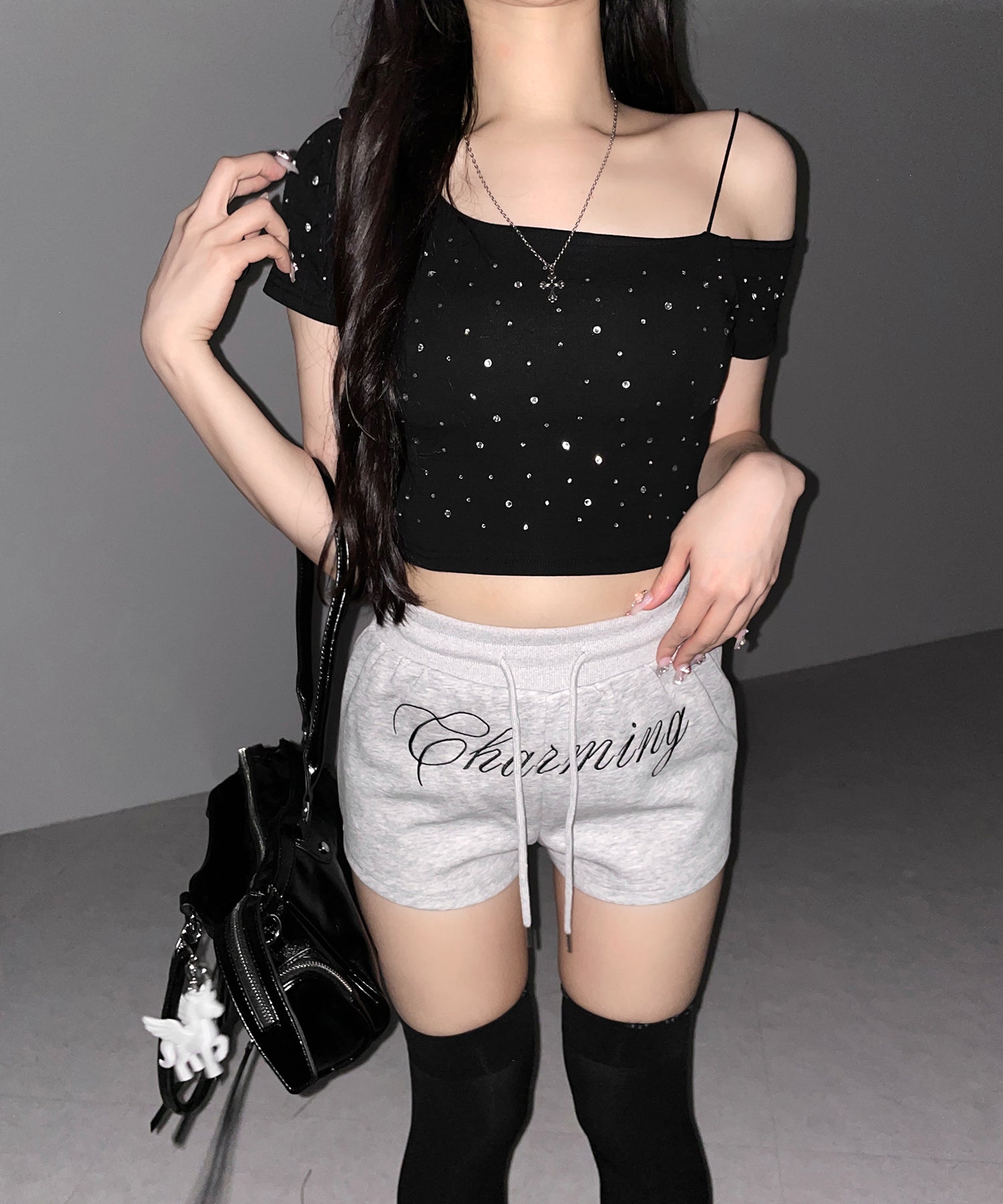 ラインストーンワンショルダーショートTシャツ / Rhine stone one shoulder short T-shirts