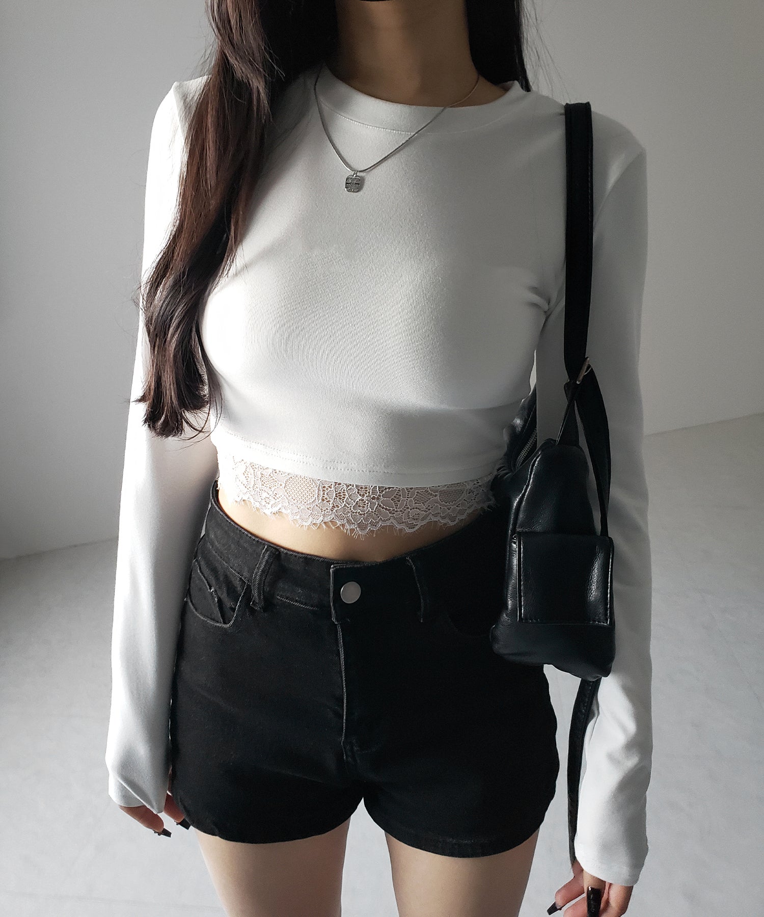 【 裏起毛 】裾レースドッキングショートTシャツ / hem lace docking short Tee