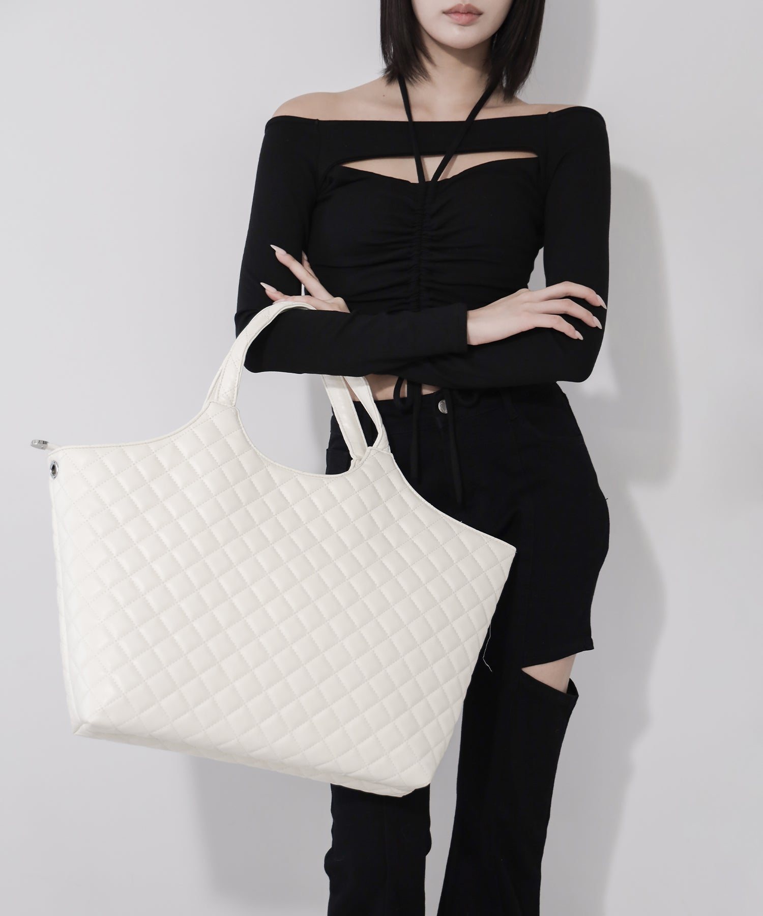 【 A4収納可 】フェイクレザーキルティングトートバッグ / fake leather quilted tote bag