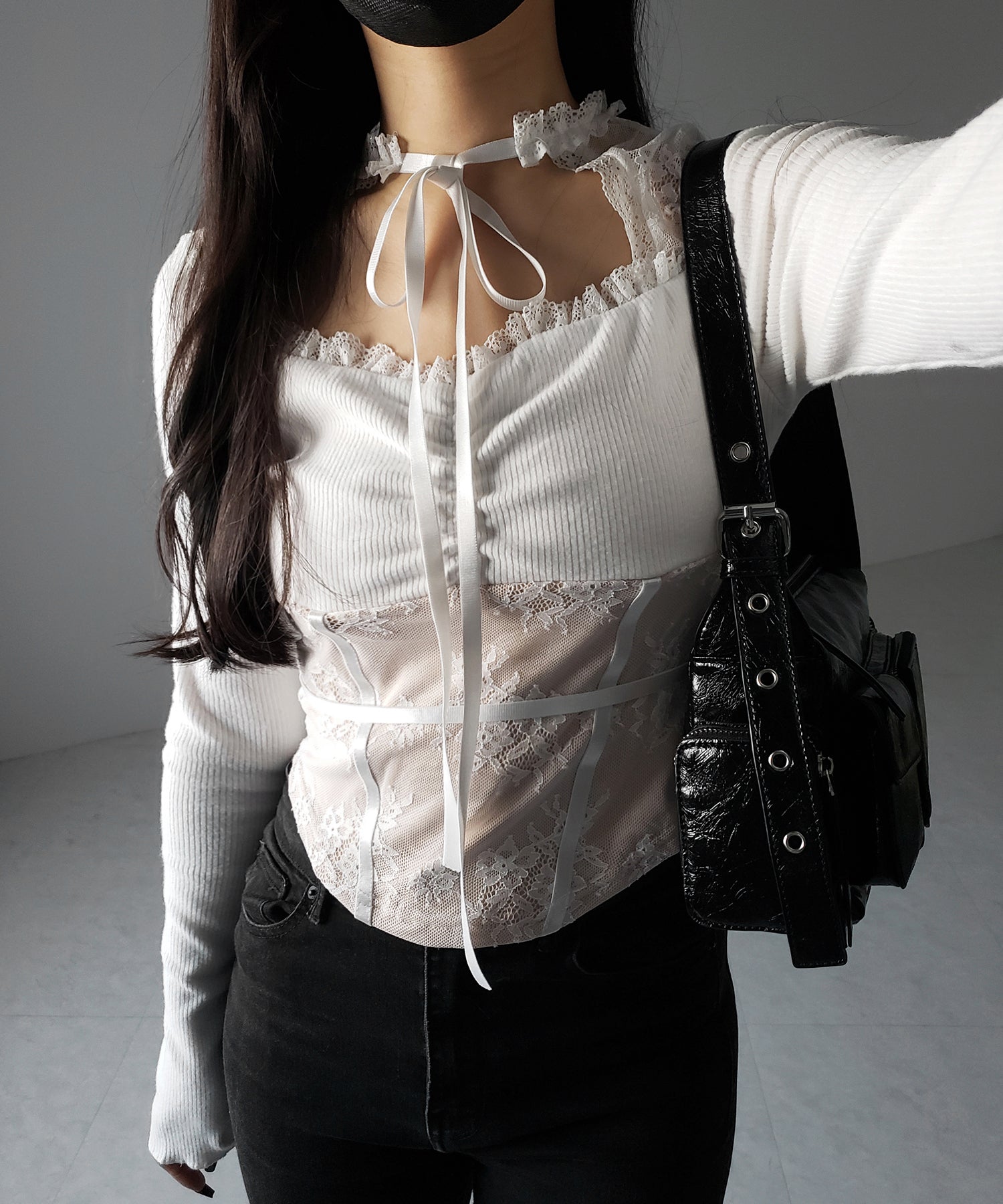 【 2color 】チョーカーネックリボンレーシーカットソートップス / choker neck ribbon lacy cutsaw tops