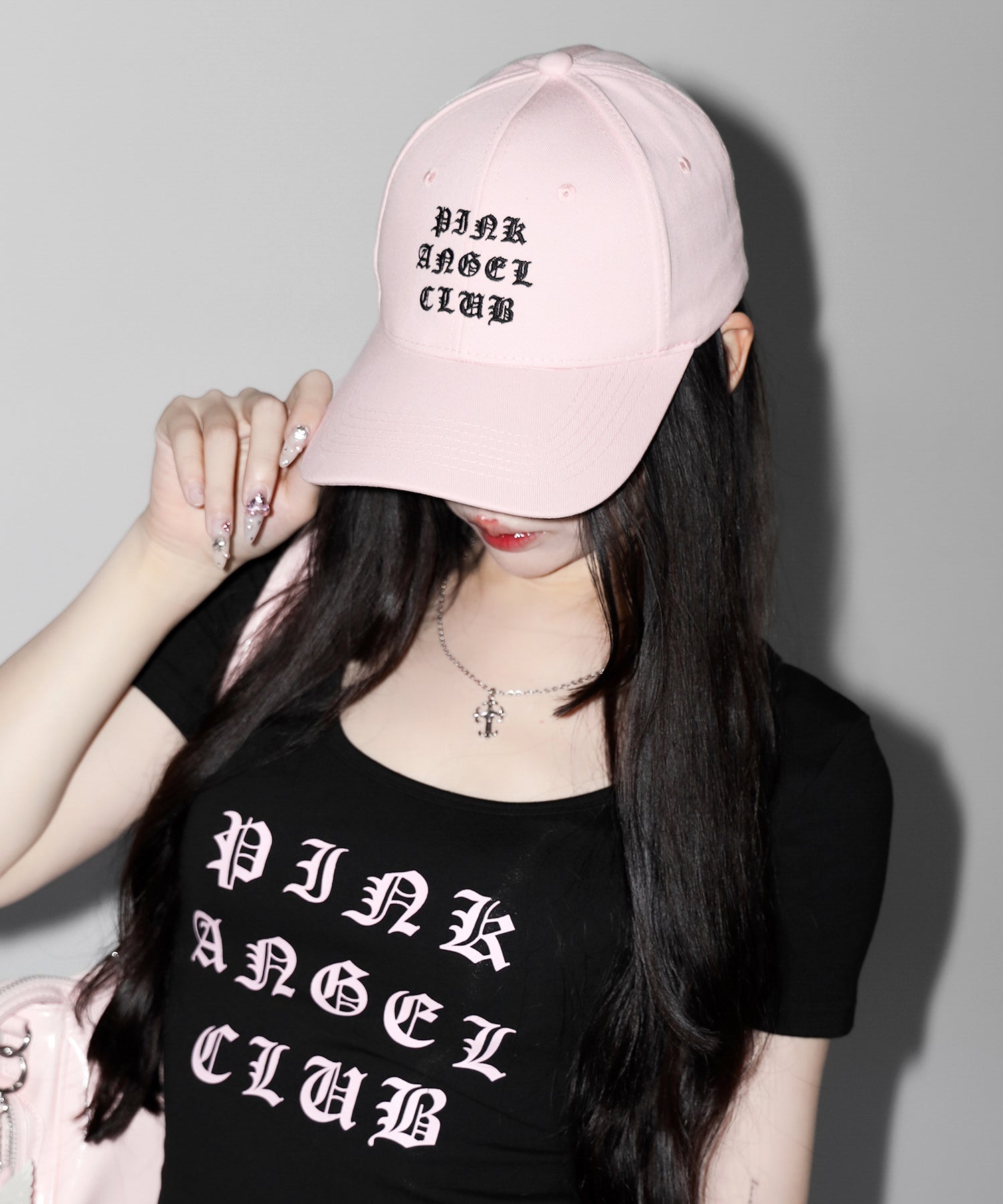 【 PINK ANGEL CLUB 】 GRUNGE LOGO embroidery CAP / グランジロゴ刺繍キャップ