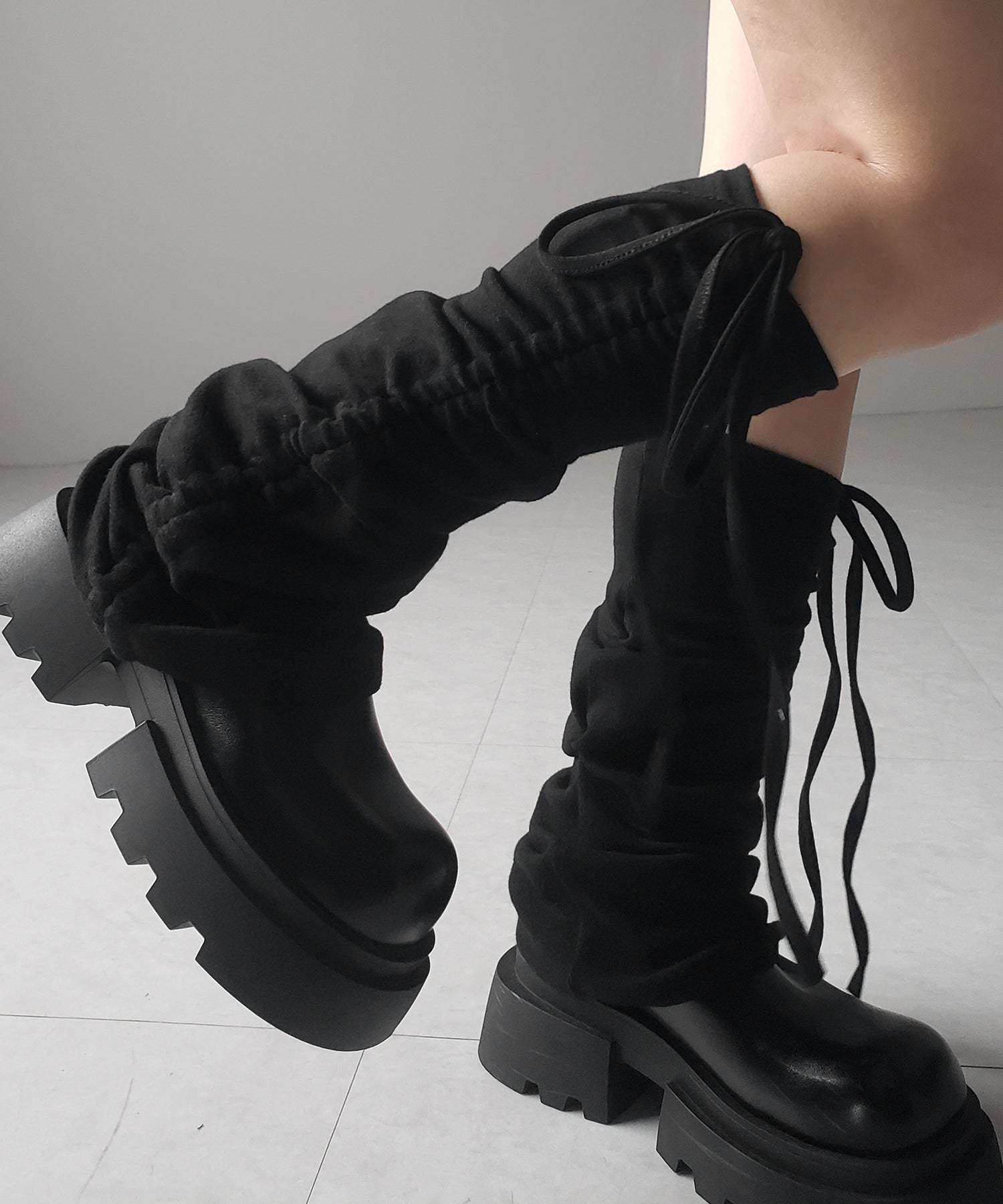 【 2color 】ストラップリボンサイドシャーリングレッグカバー / strap ribbon side shirring leg cover