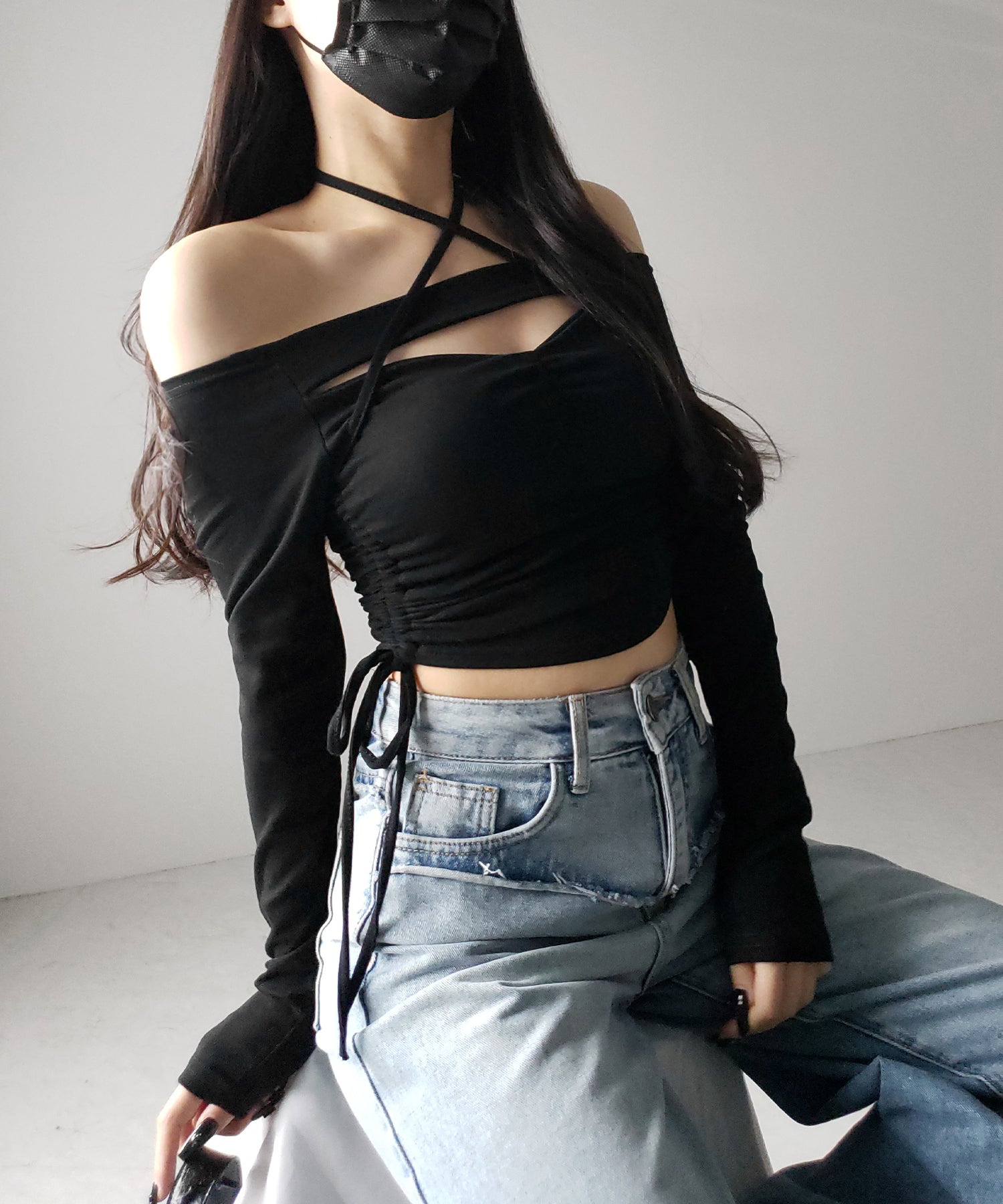 【 新色ピンク追加! / 2WAY 】クロスストラップリボンカットアウトオフショルトップス / cross strap ribbon cutout offshoulder tops