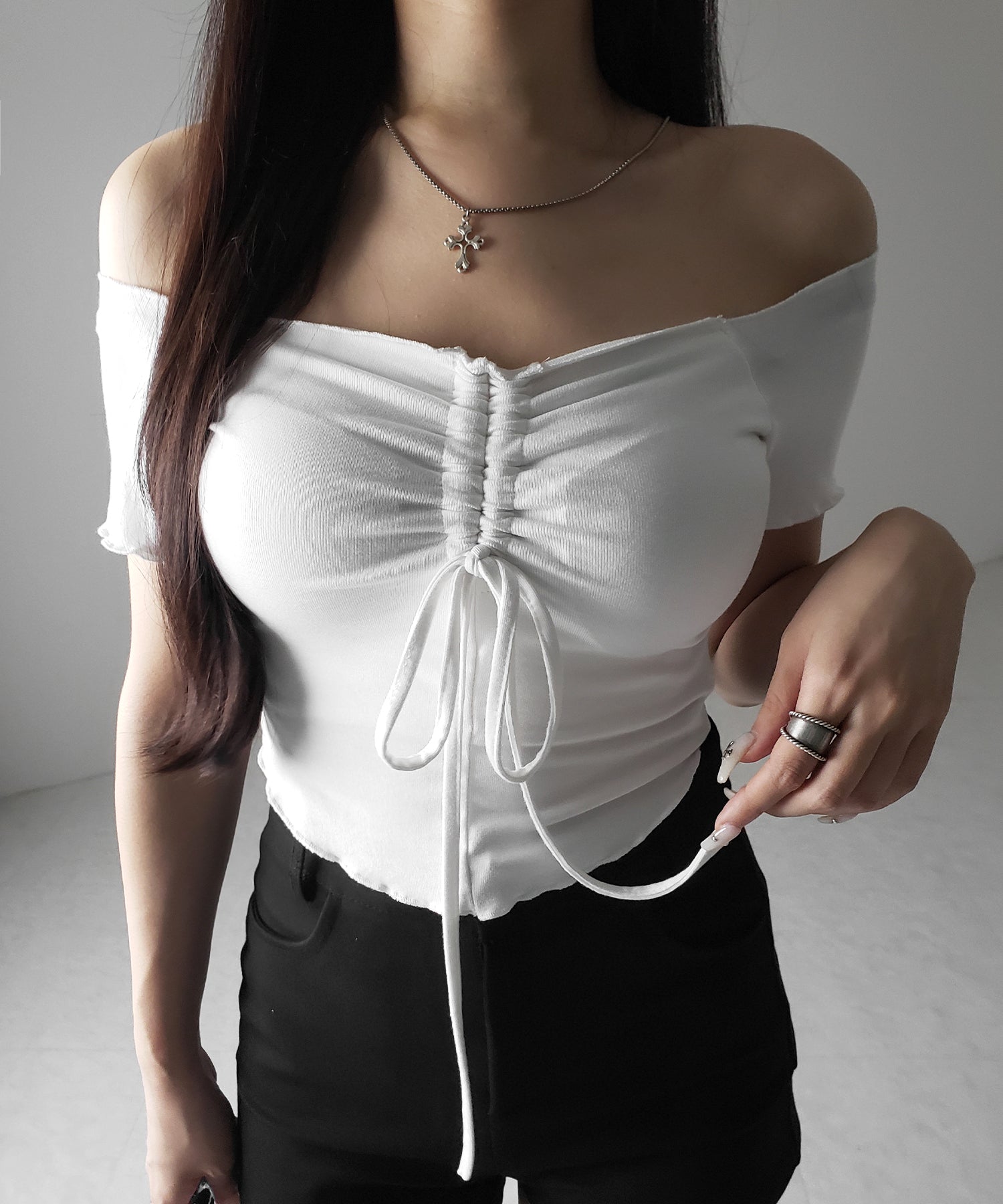 【 3color 】シャーリングリボンオフショルメローTシャツ / shirring ribbon off-shoulder mellow T-shirt