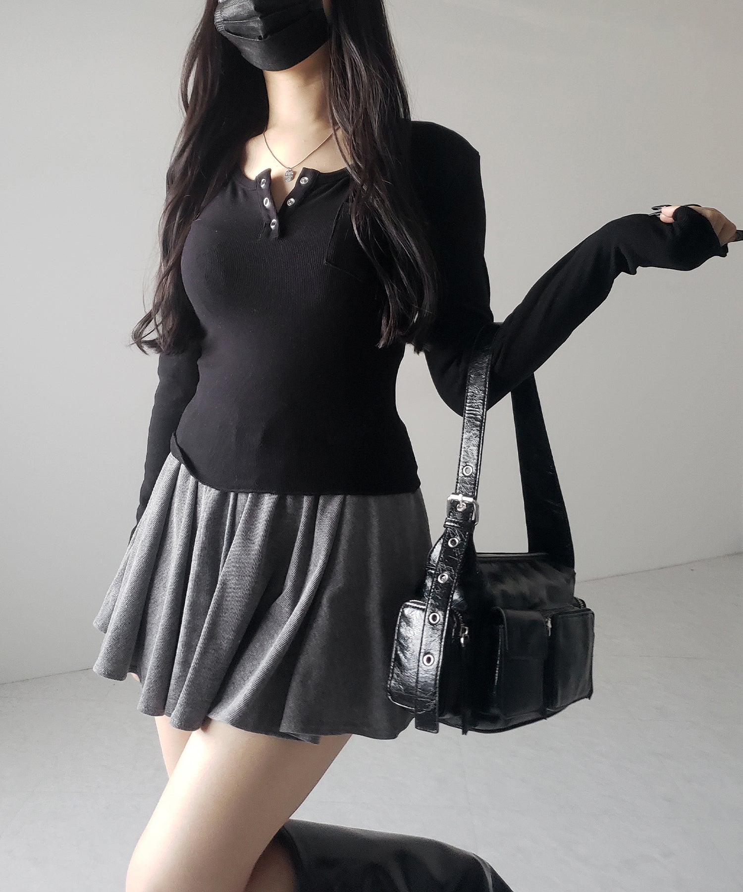 【インナーパンツ裏地付 】ハイウエストカットフレアミニスカート / High waist cut flare mini skirt